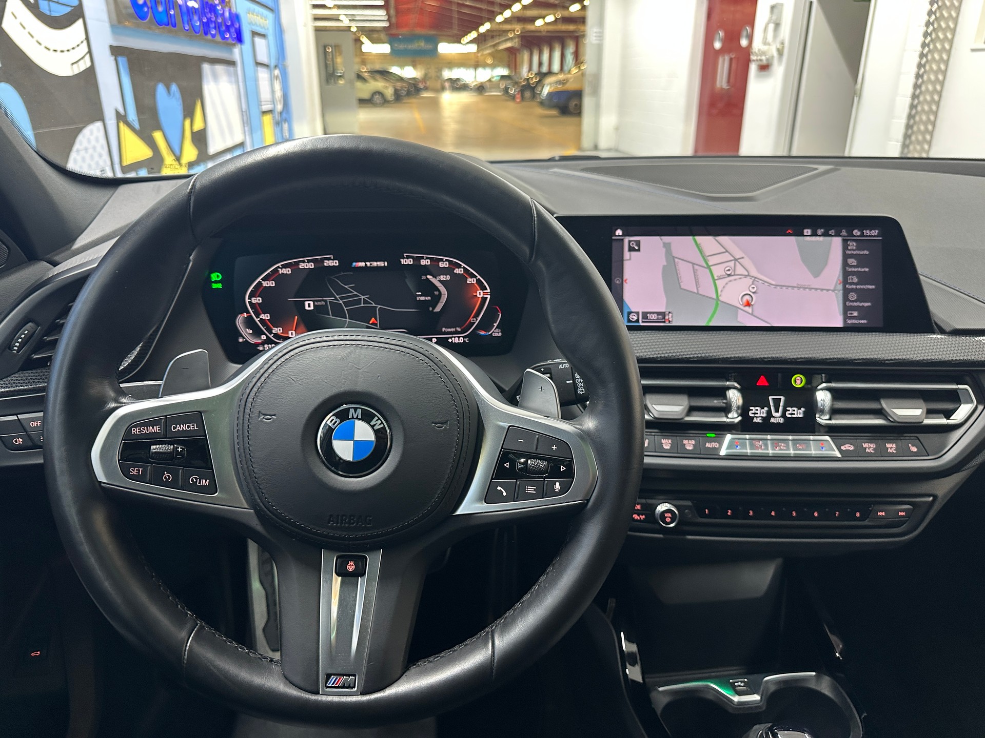 BMW M135i xDrive Steptronic-image-10