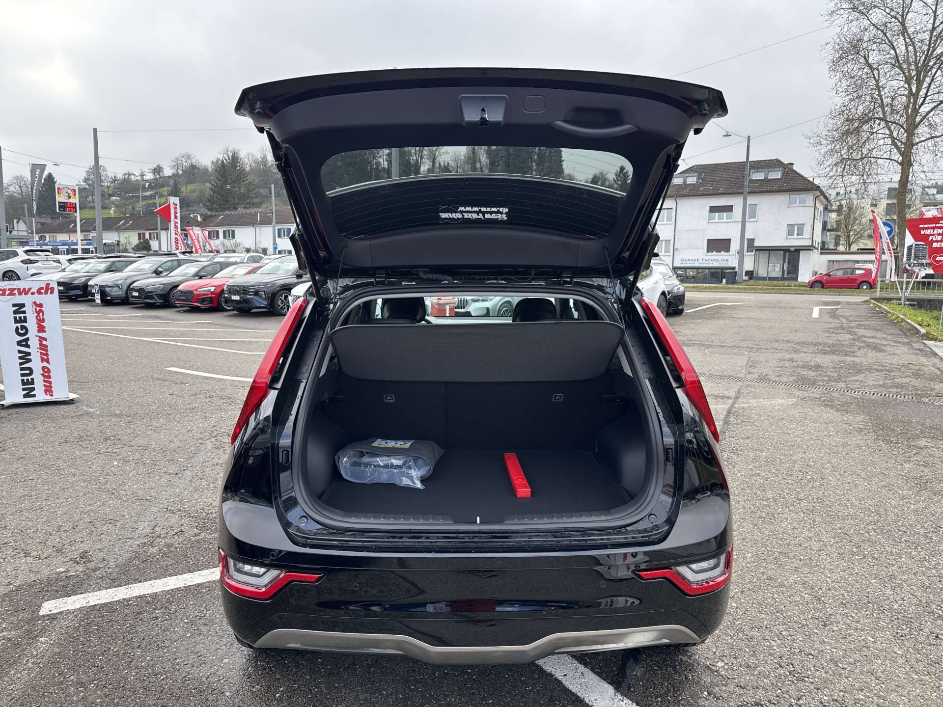 KIA Niro EV 64,8 kWh Air 204PS Automat-image-7