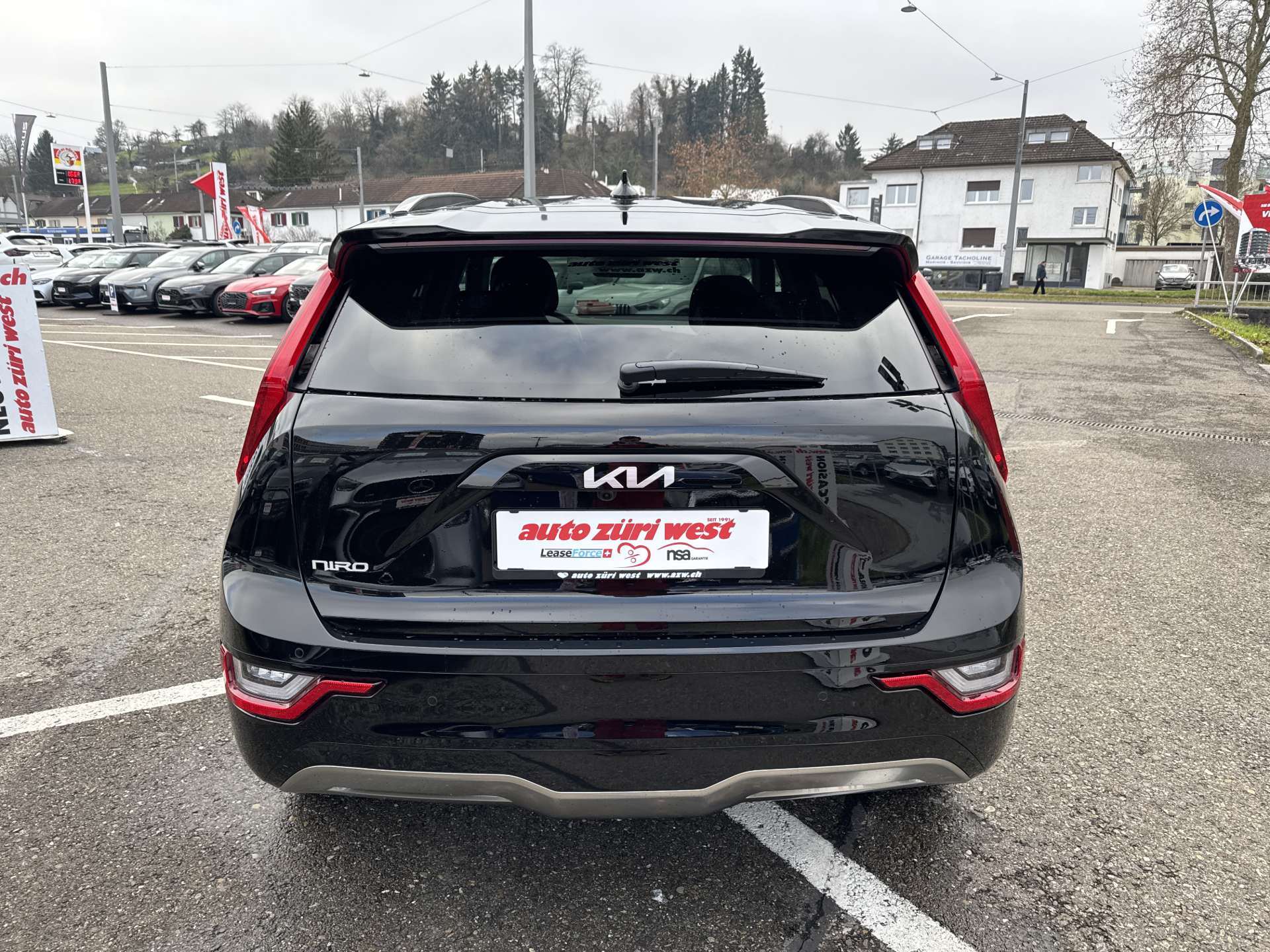 KIA Niro EV 64,8 kWh Air 204PS Automat-image-14