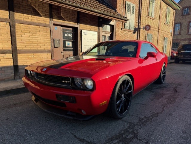 DODGE Challenger SRT 8-image-1
