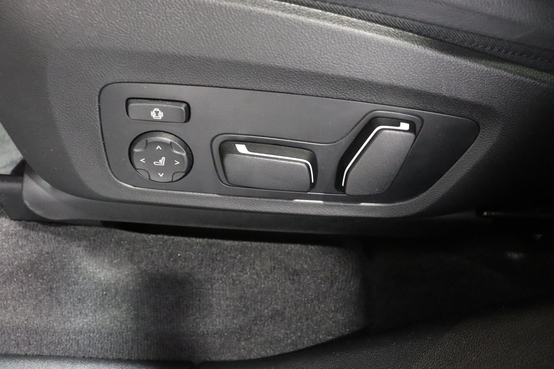BMW iX3 E-Motor-image-10
