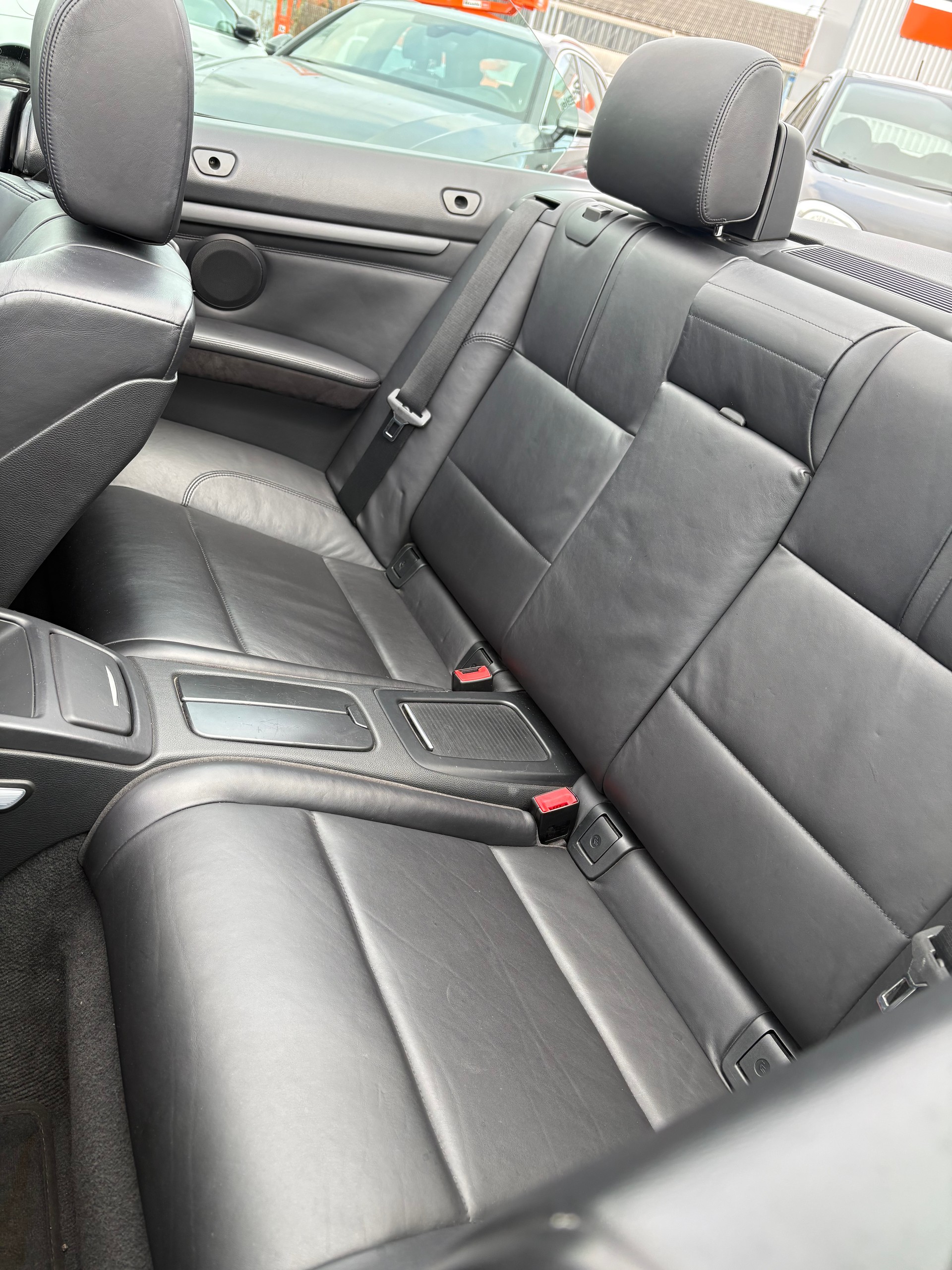 BMW M3 Cabriolet DSG-image-13