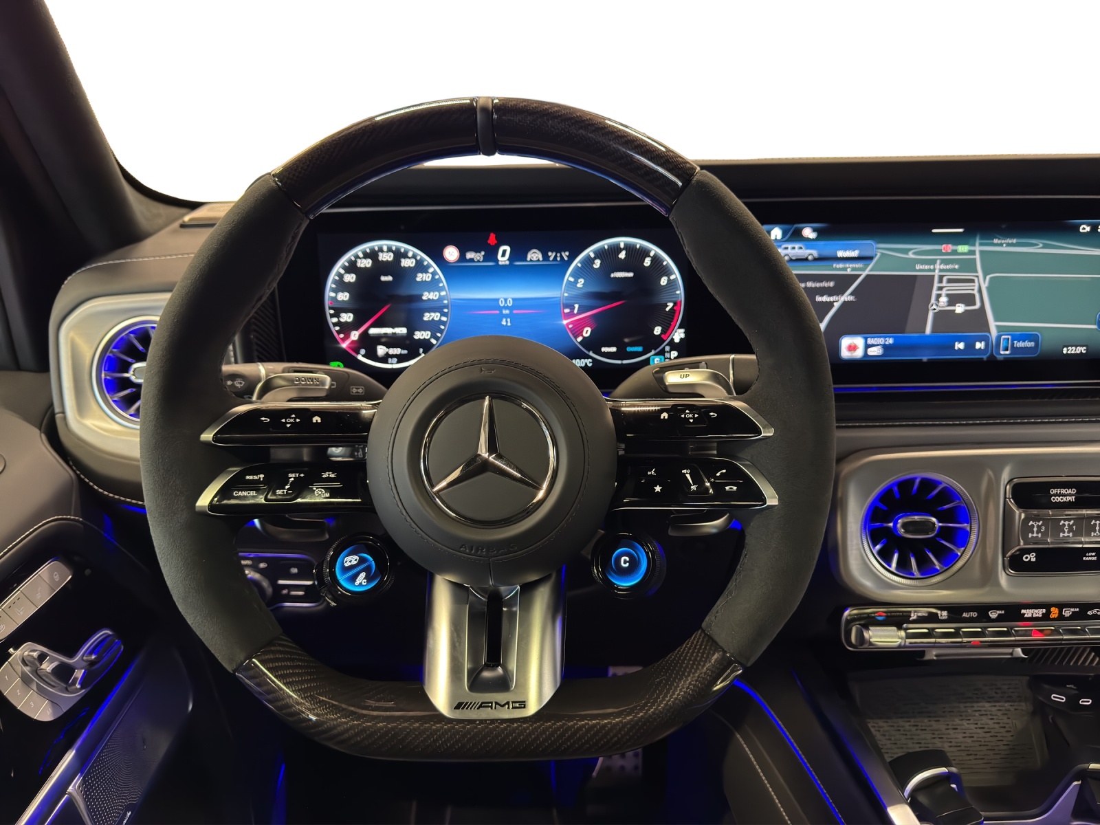 MERCEDES-BENZ G 63 AMG 9G-Tronic-image-10