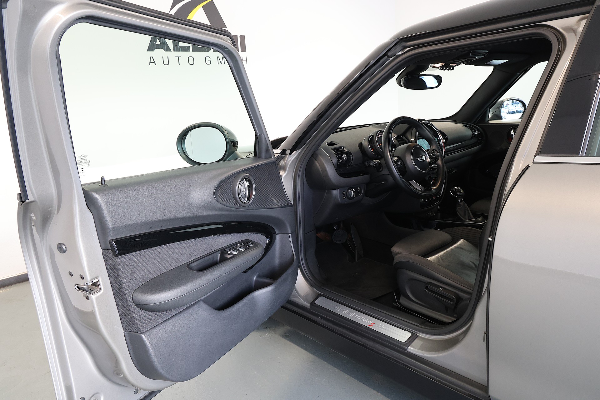 MINI Clubman Cooper S ALL4 Steptronic-image-4