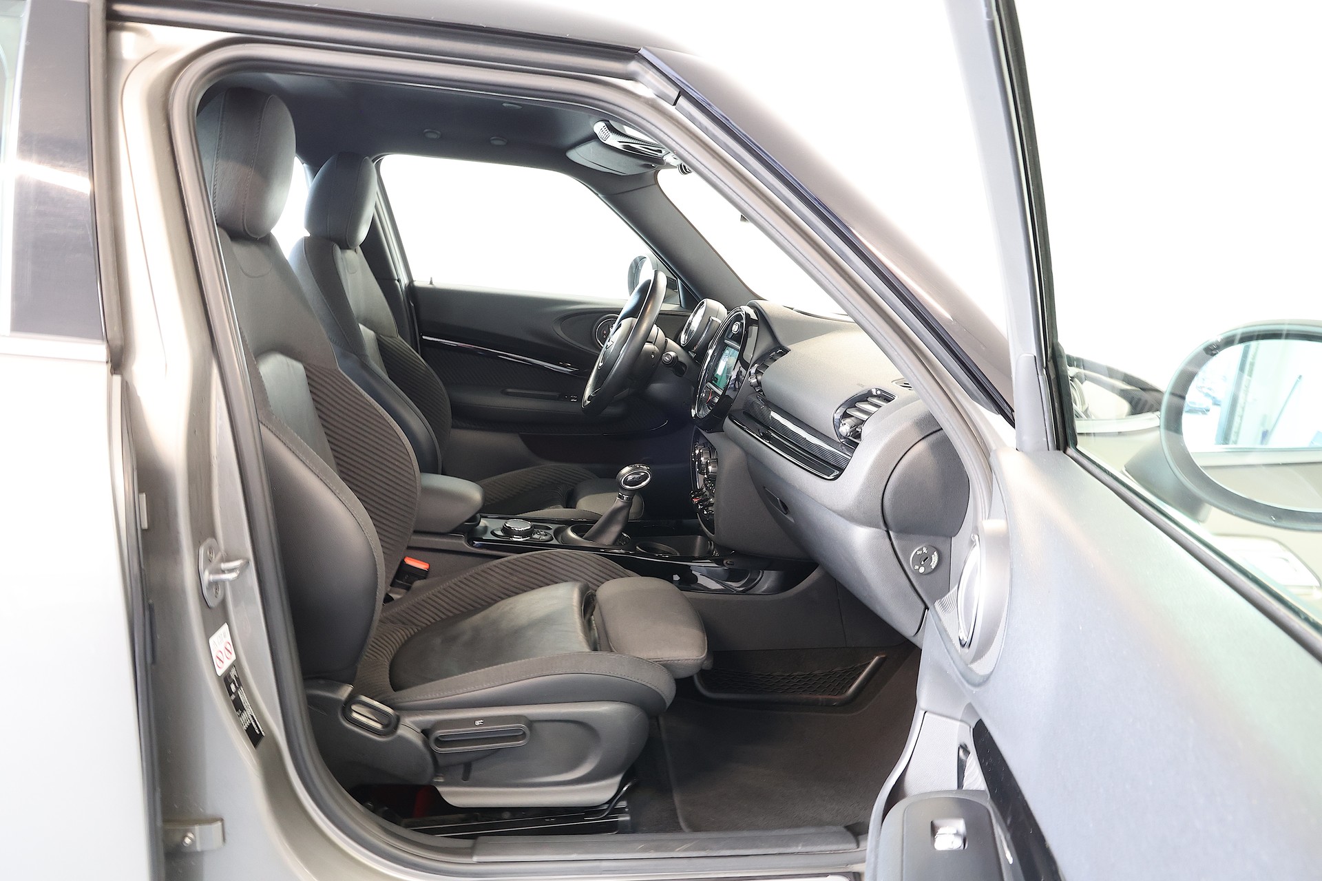 MINI Clubman Cooper S ALL4 Steptronic-image-11
