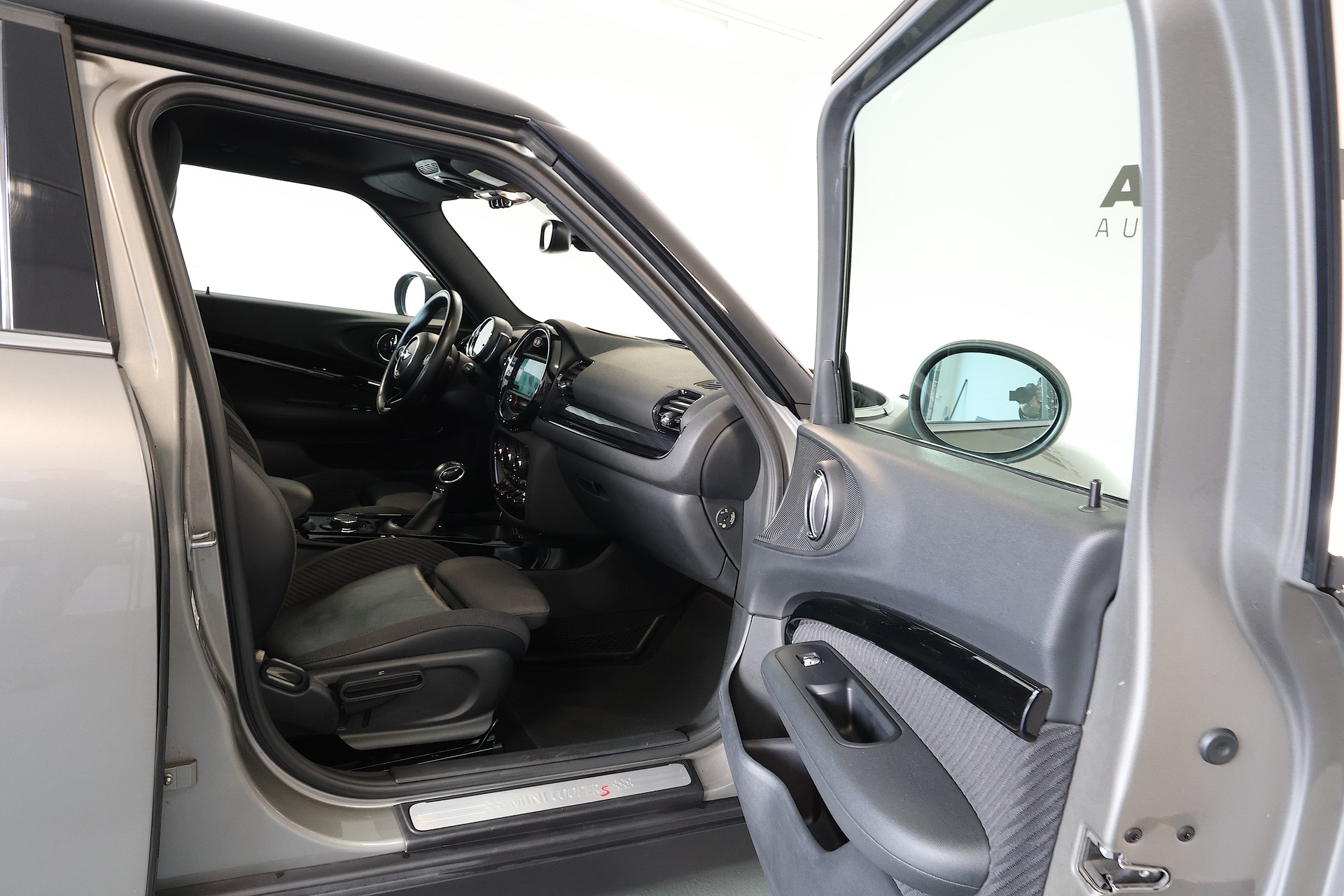 MINI Clubman Cooper S ALL4 Steptronic-image-10