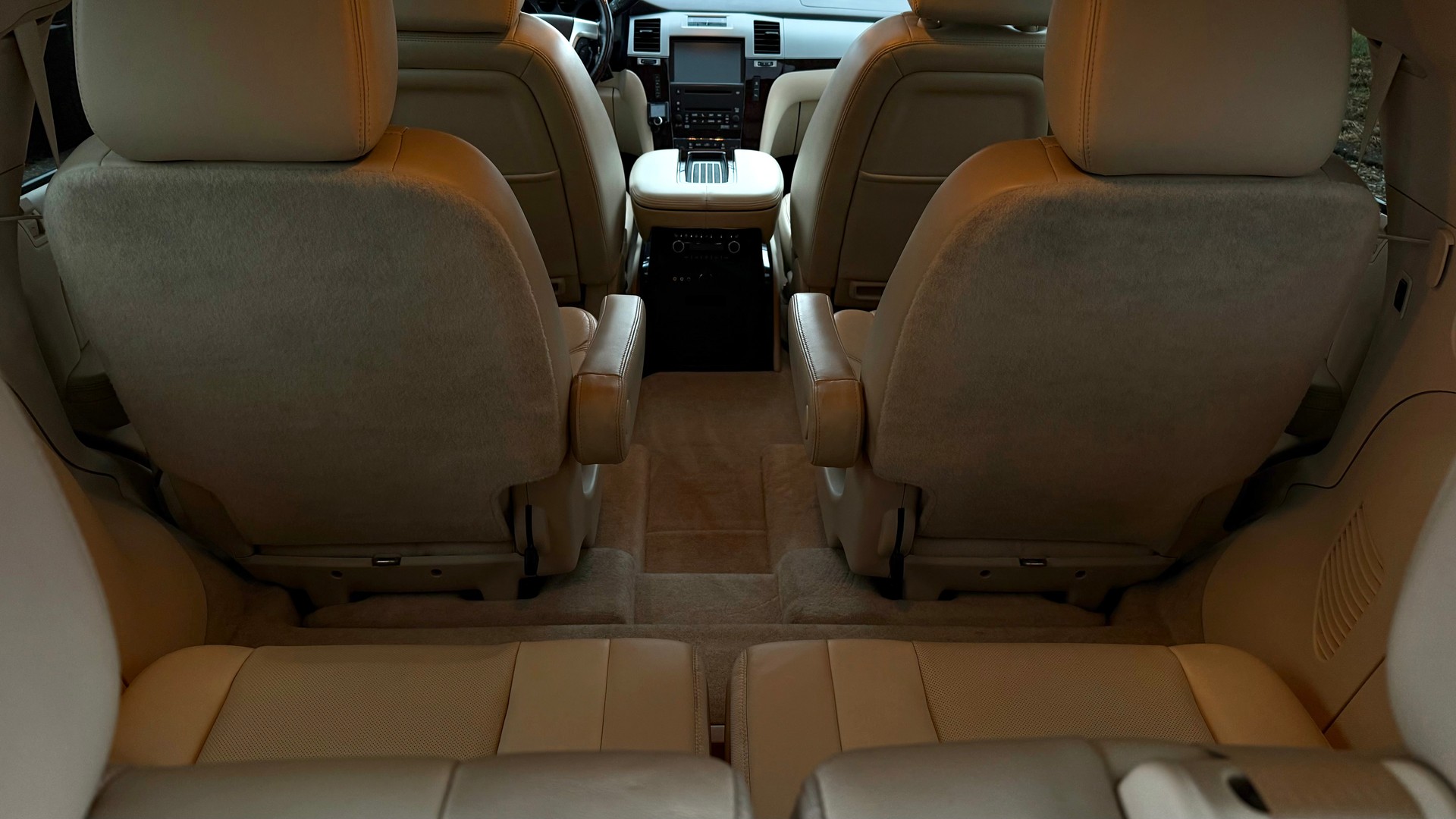 CADILLAC Escalade 6.2 Elegance-image-9