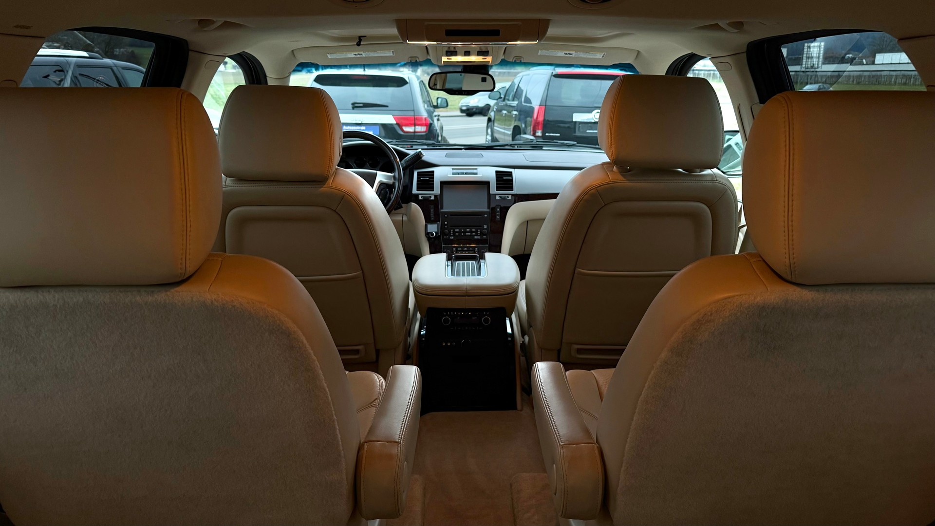 CADILLAC Escalade 6.2 Elegance-image-8