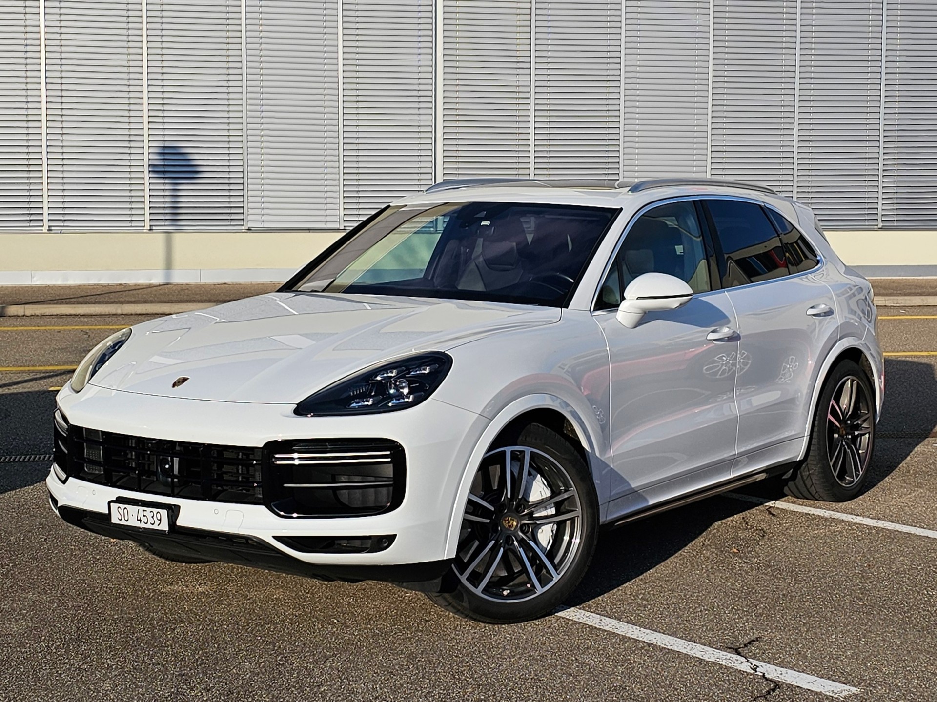 PORSCHE Cayenne Turbo mit Porsche Approved Garantie bis März 2028