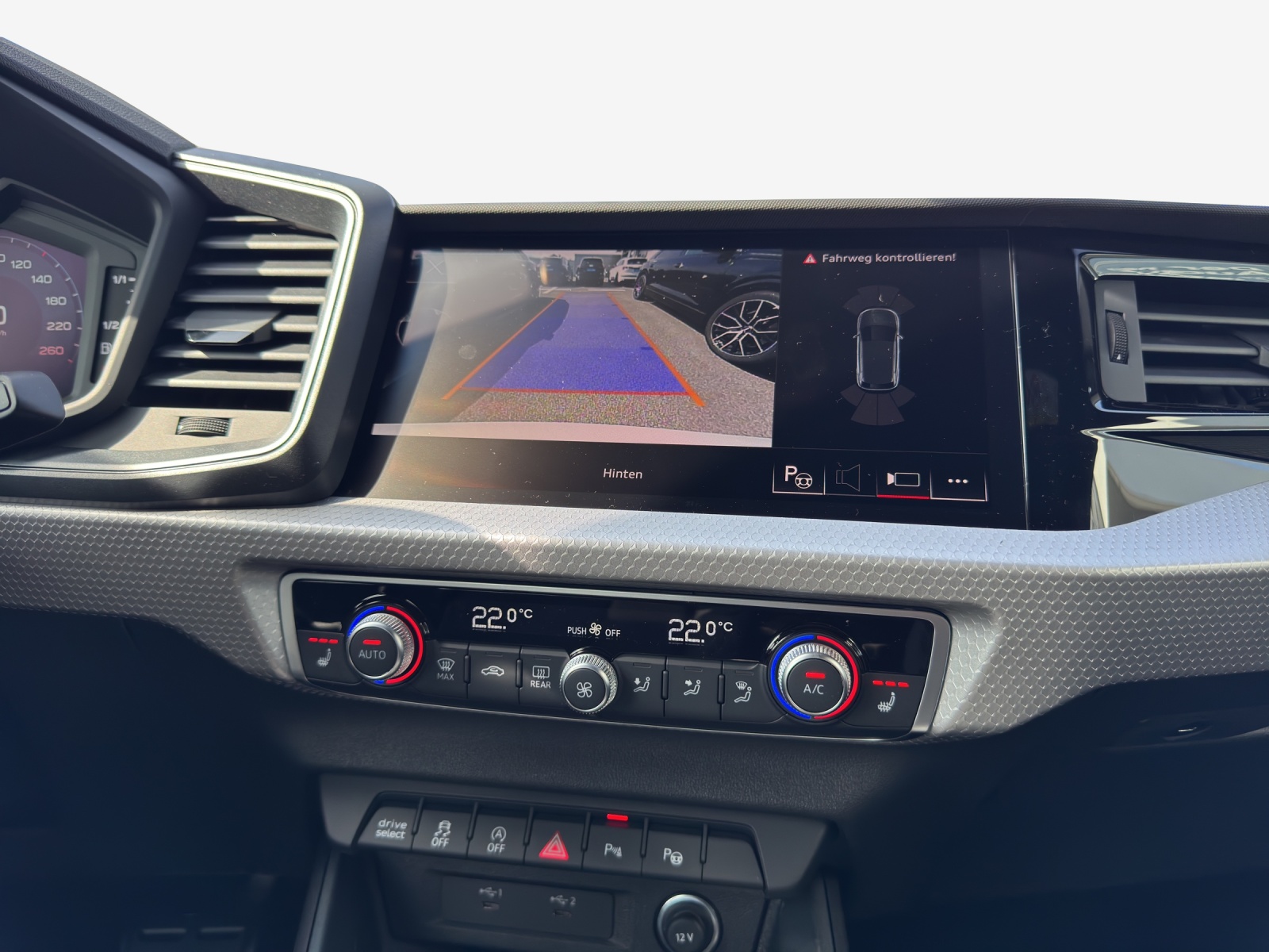 AUDI A1 Sportback 30 TFSI S Line Attraction S-tronic-image-10