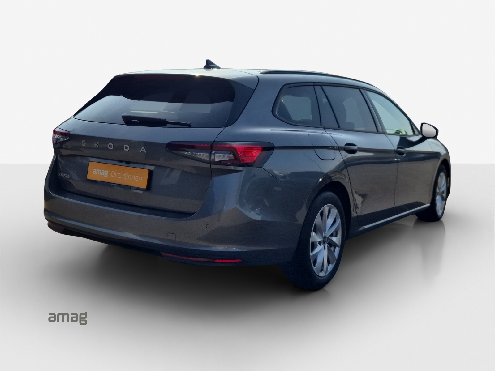 SKODA Superb Combi 1.5 TSI PHEV Selection DSG-image-4