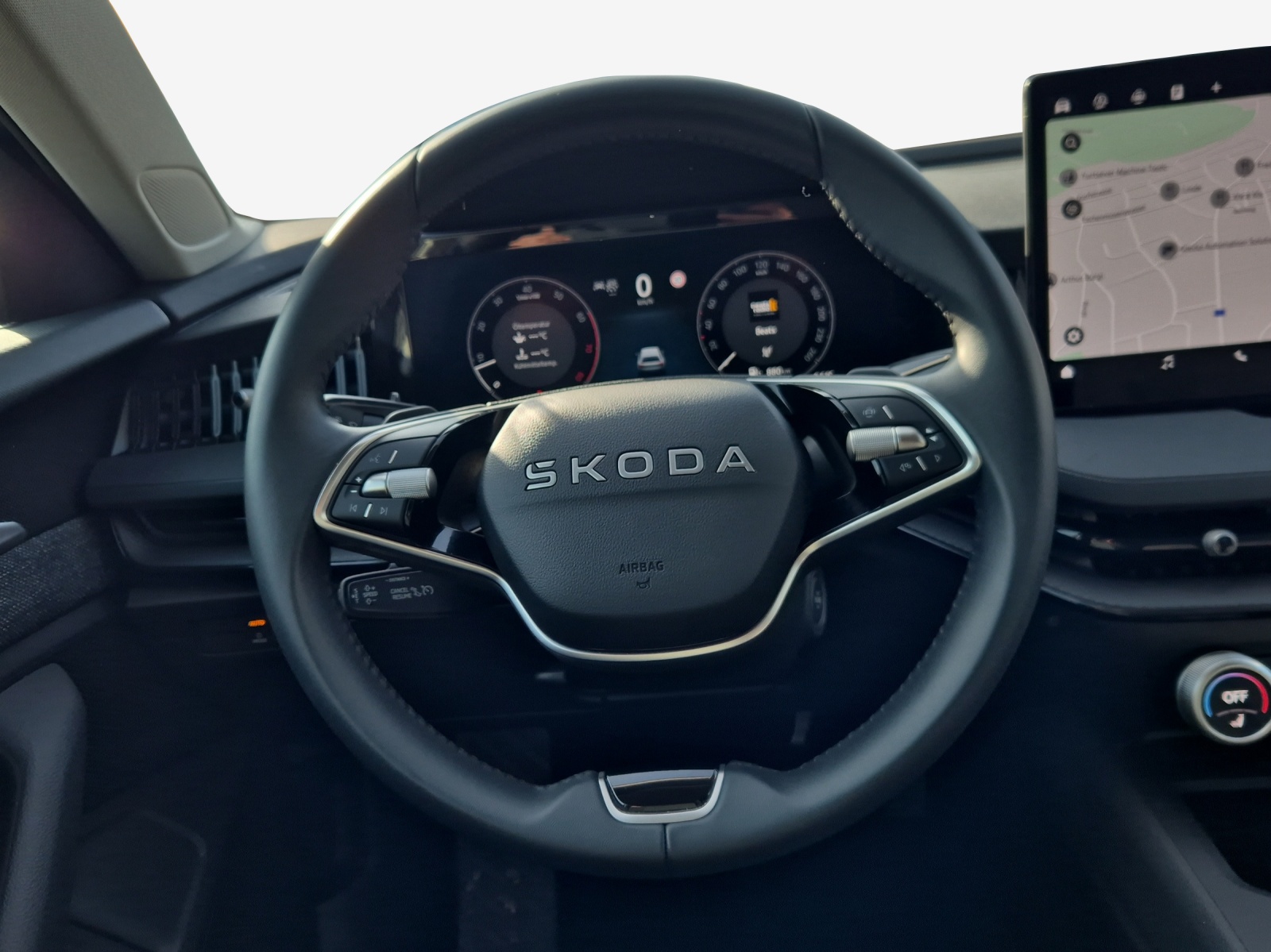 SKODA Superb Combi 1.5 TSI PHEV Selection DSG-image-9
