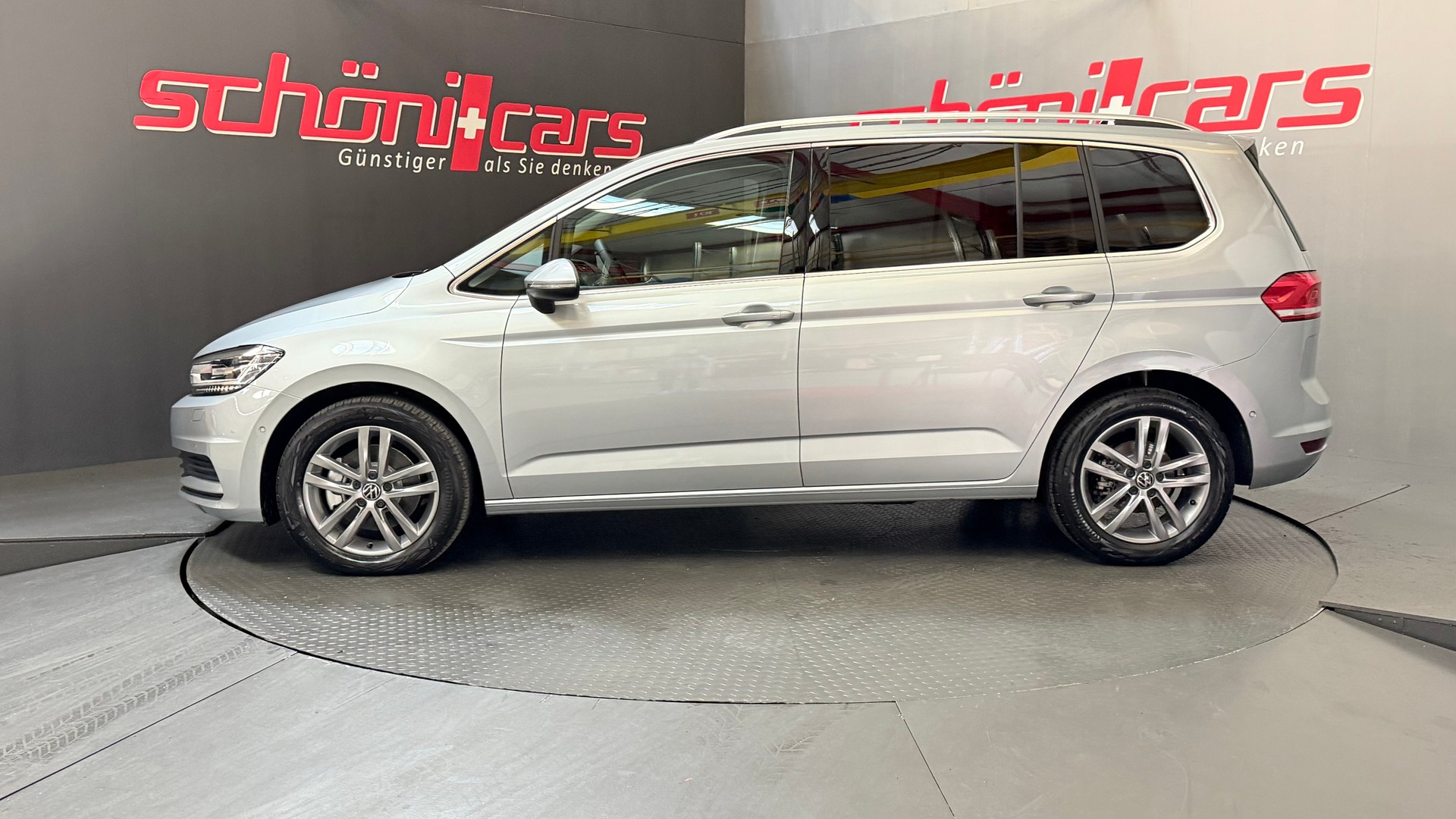 VW Touran 1.5 TSI EVO Comfortline DSG-image-2