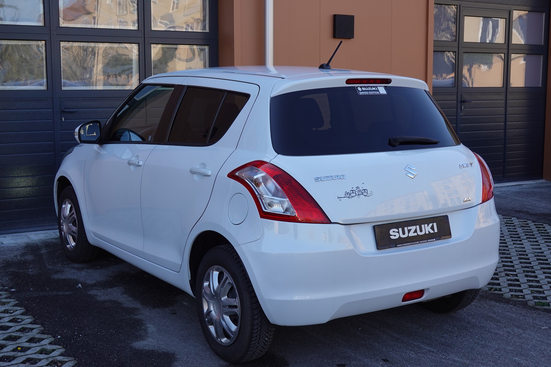 SUZUKI Swift 1.2i 16V GL 4x4-image-5