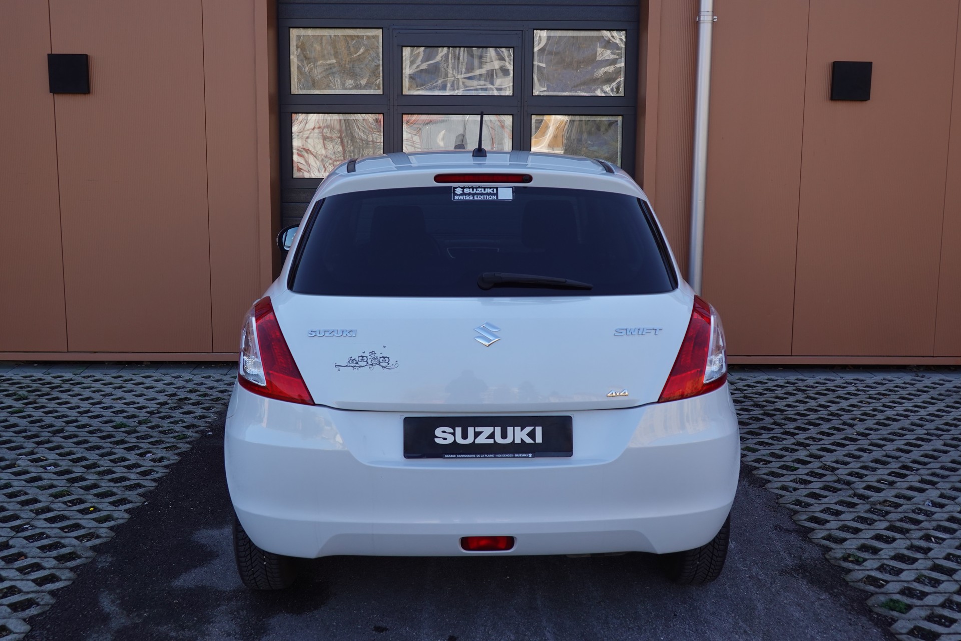 SUZUKI Swift 1.2i 16V GL 4x4-image-4