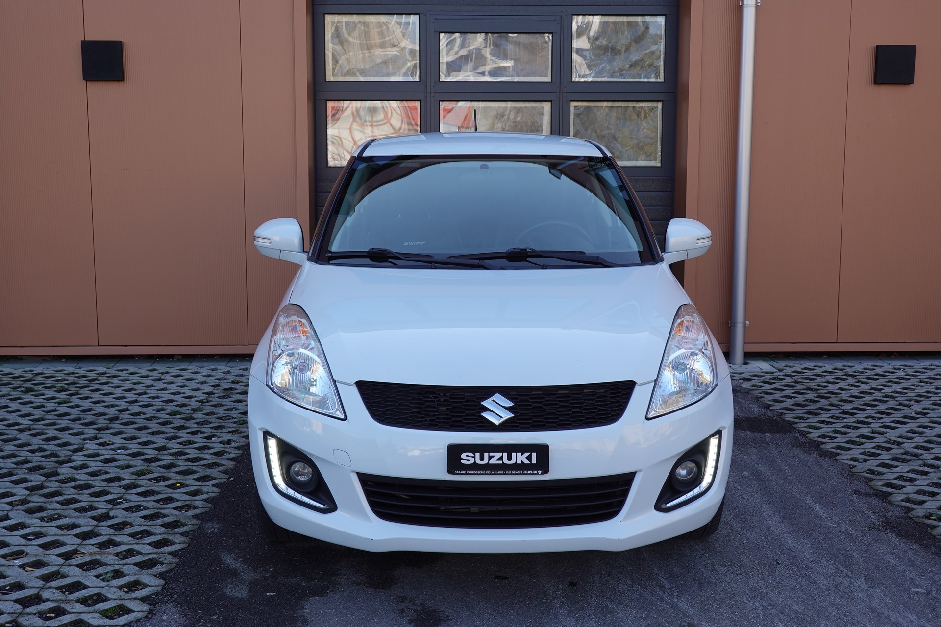 SUZUKI Swift 1.2i 16V GL 4x4-image-2