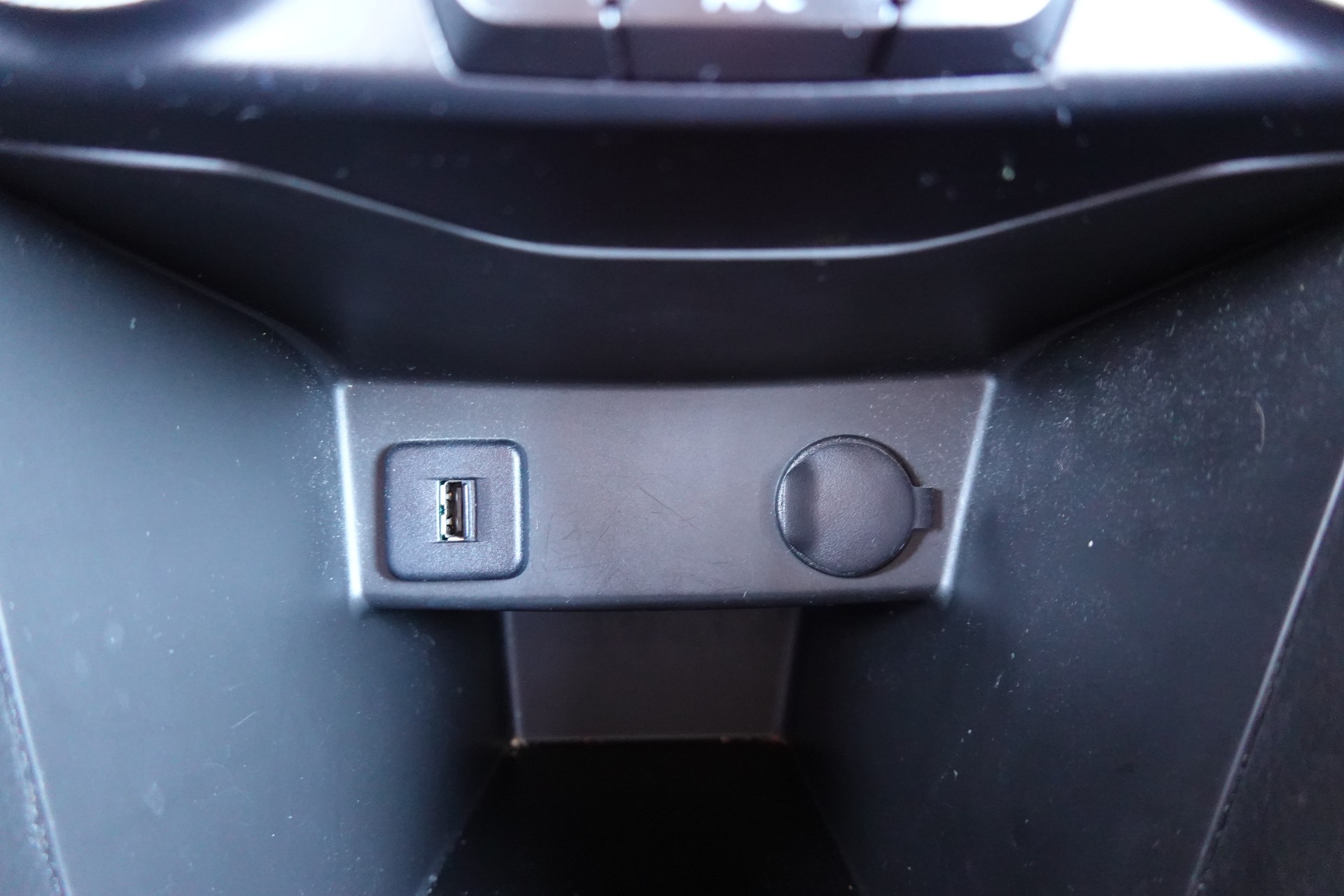 SUZUKI Swift 1.2i 16V GL 4x4-image-17