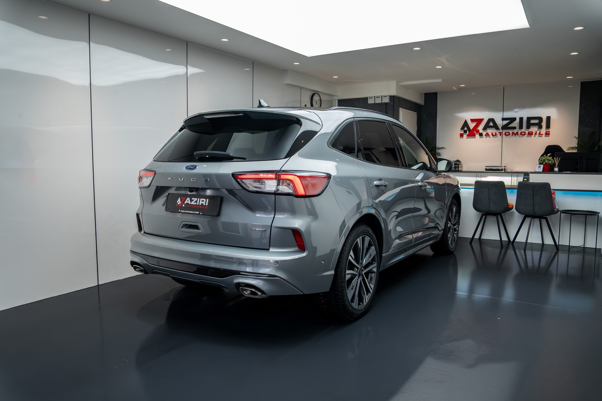 FORD Kuga 2.5 FHEV ST-Line X FWD-image-3