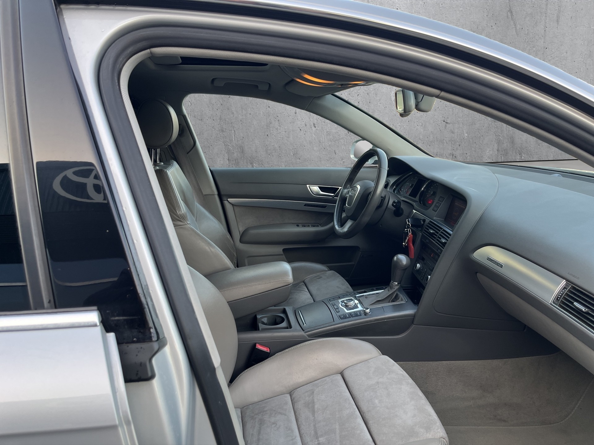 AUDI A6 Avant 3.0 V6 TDI DP-image-11