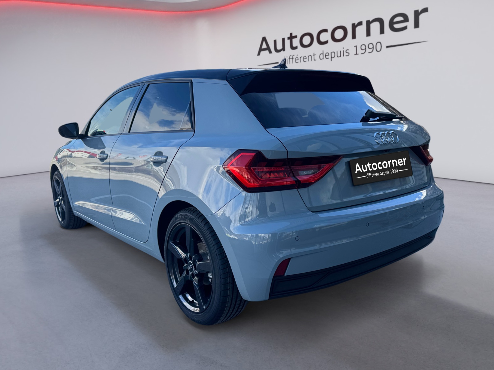 AUDI A1 Sportback 30 TFSI S Line Attraction S-tronic-image-2