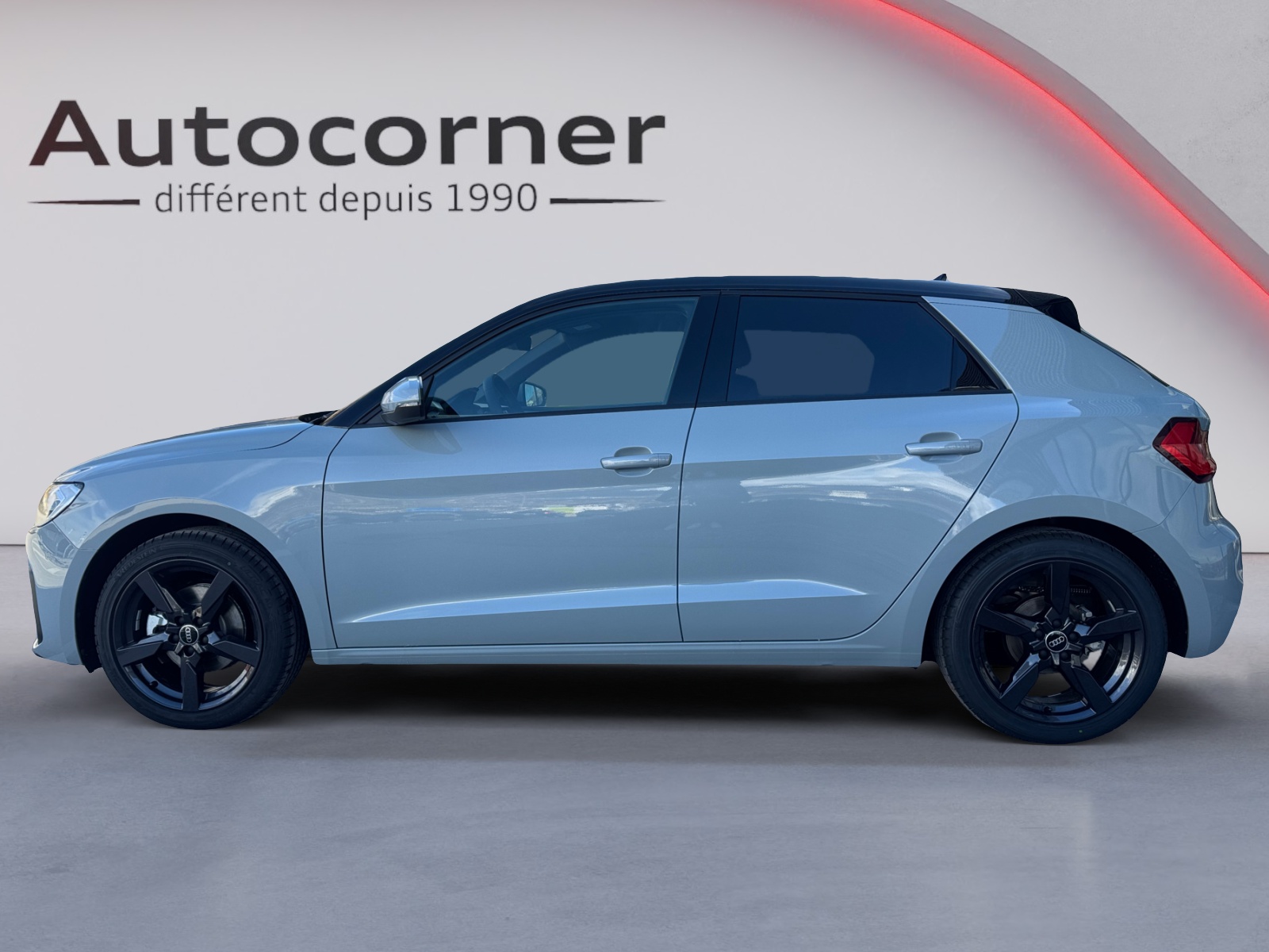 AUDI A1 Sportback 30 TFSI S Line Attraction S-tronic-image-1