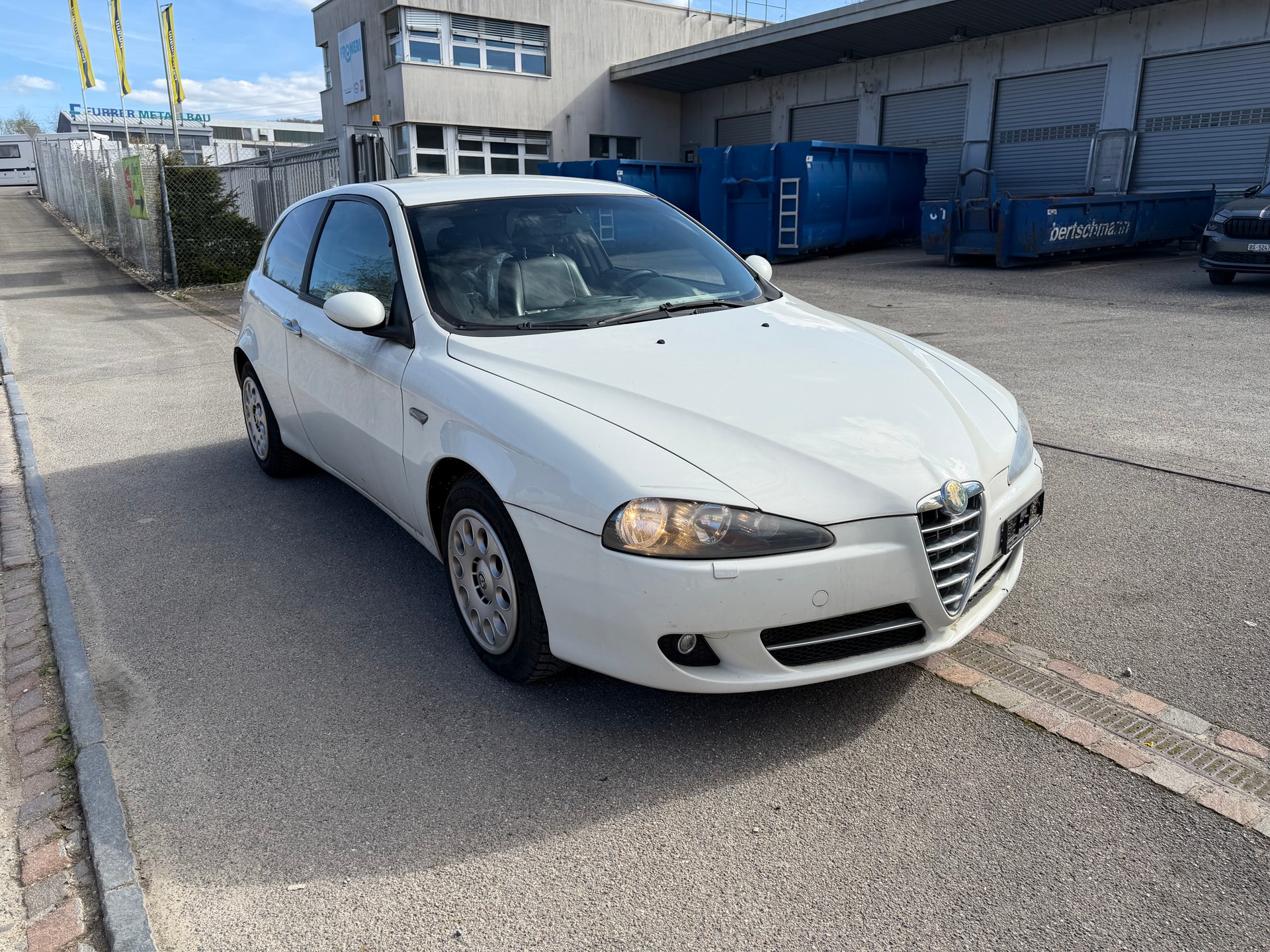 ALFA ROMEO 147 1.6 TS 16V Distinctive-image-3