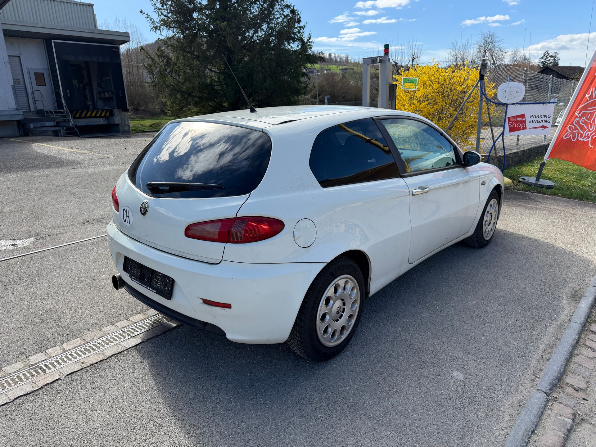 ALFA ROMEO 147 1.6 TS 16V Distinctive-image-2