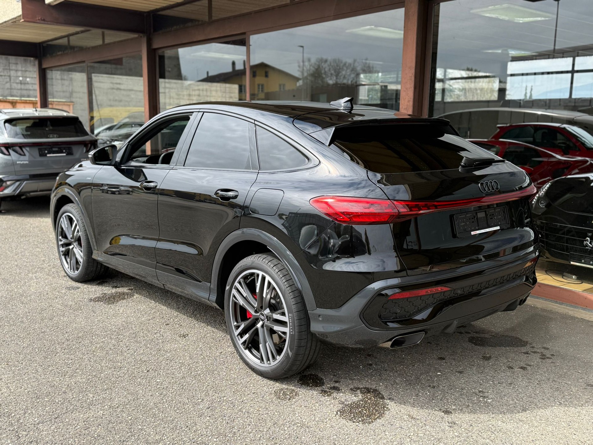 AUDI Q5 e-hybrid quattro 270 kW S-tronic-image-3
