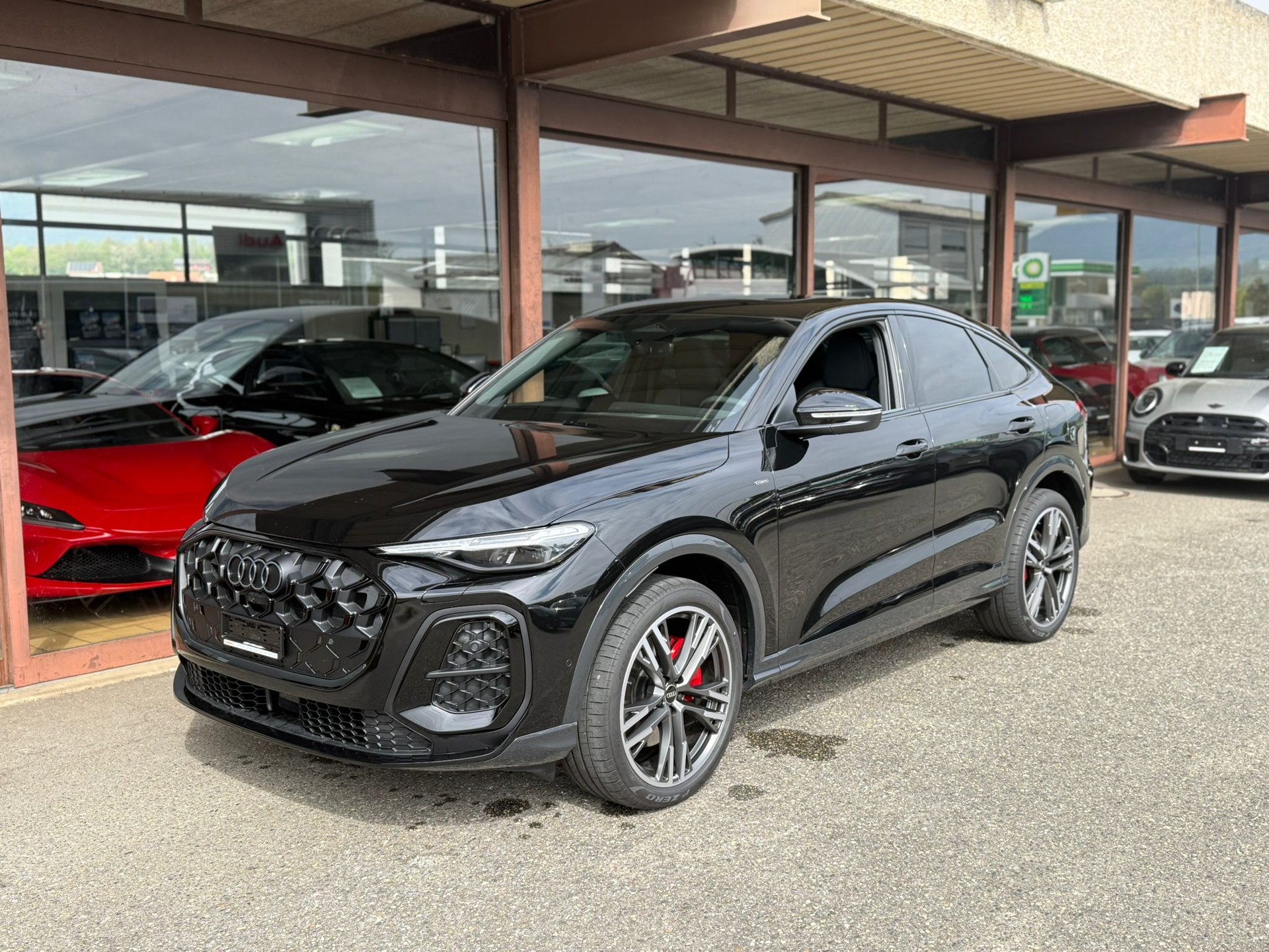AUDI Q5 e-hybrid quattro 270 kW S-tronic-image-1