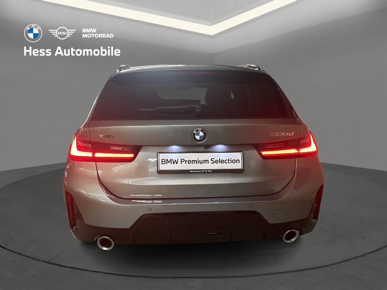 BMW 320d xDrive Touring M Sport-image-6