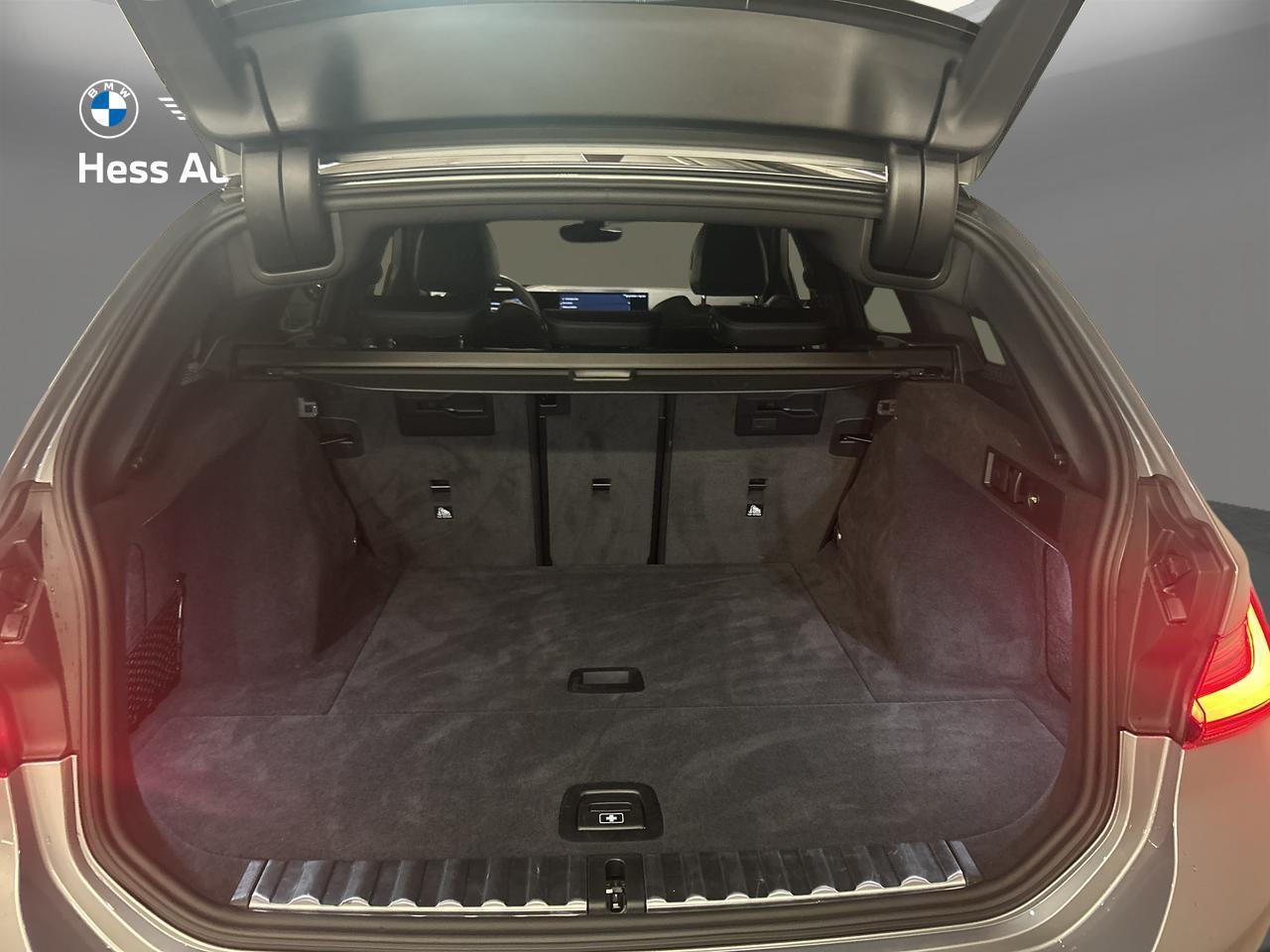 BMW 320d xDrive Touring M Sport-image-21