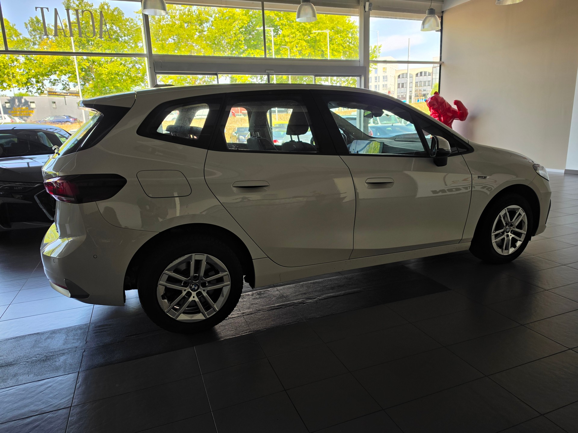 BMW 225e xDrive Active Tourer-image-6