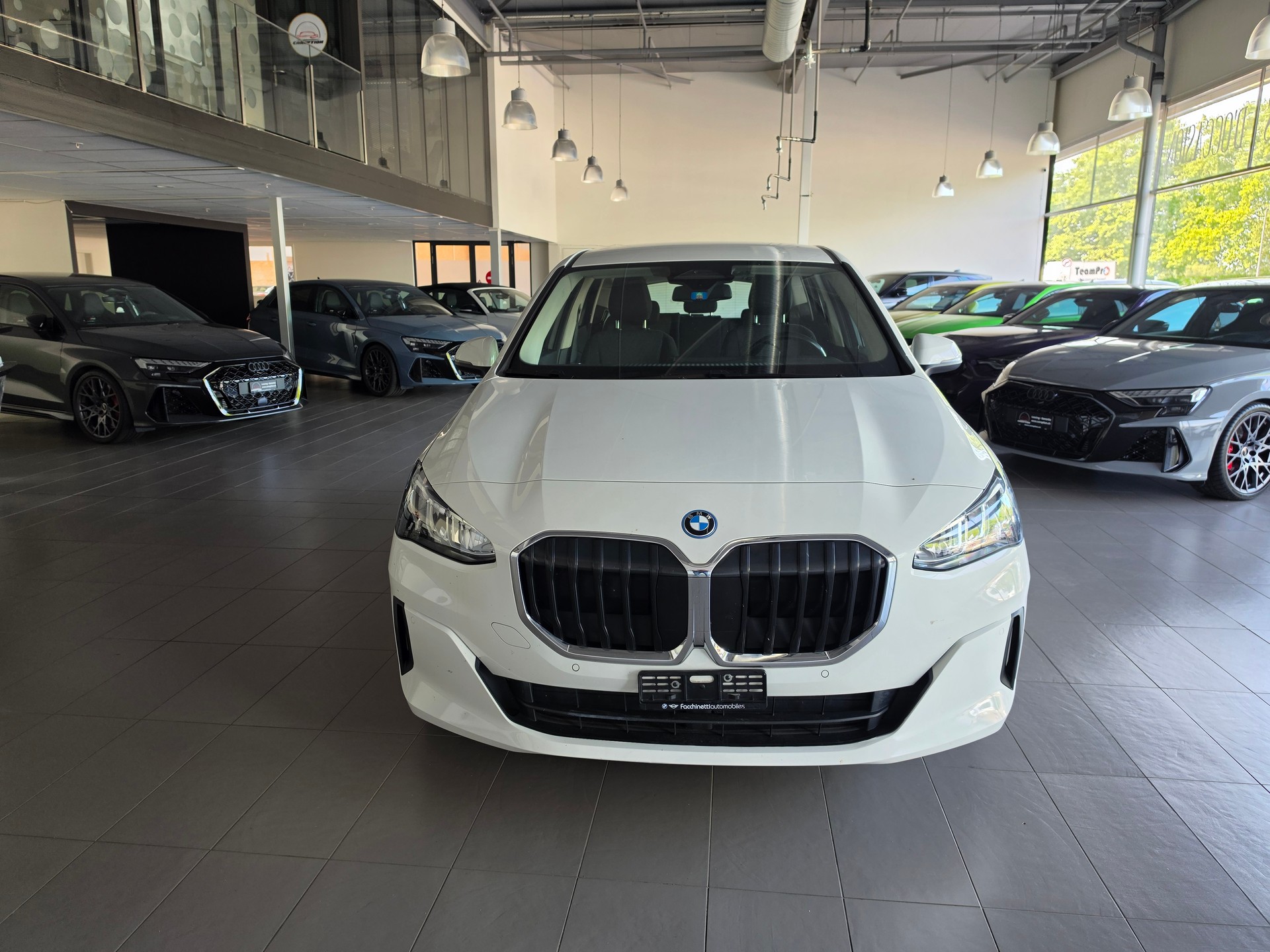 BMW 225e xDrive Active Tourer