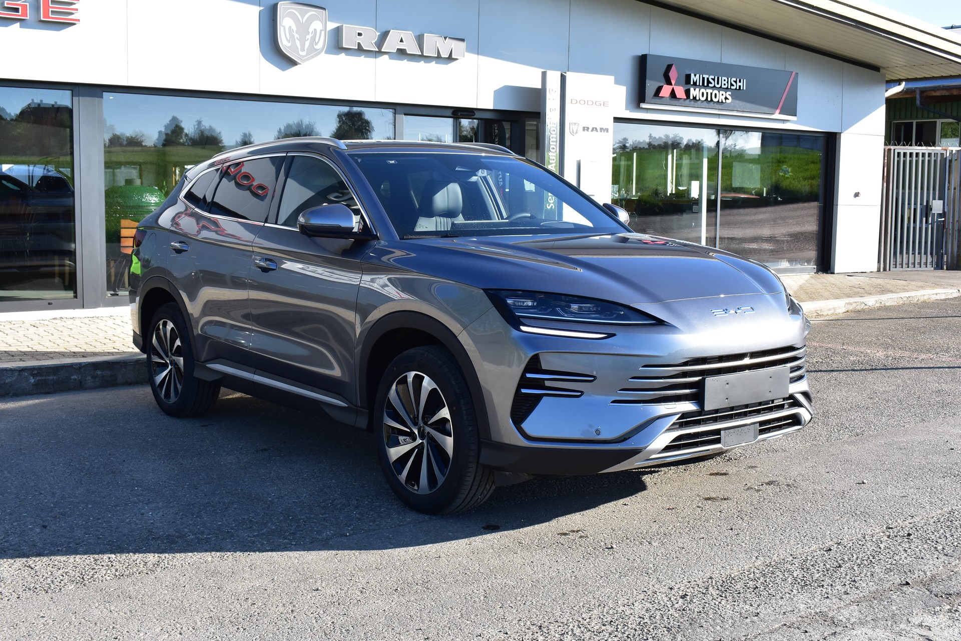 BYD Seal U DM-i Design AWD-image-1