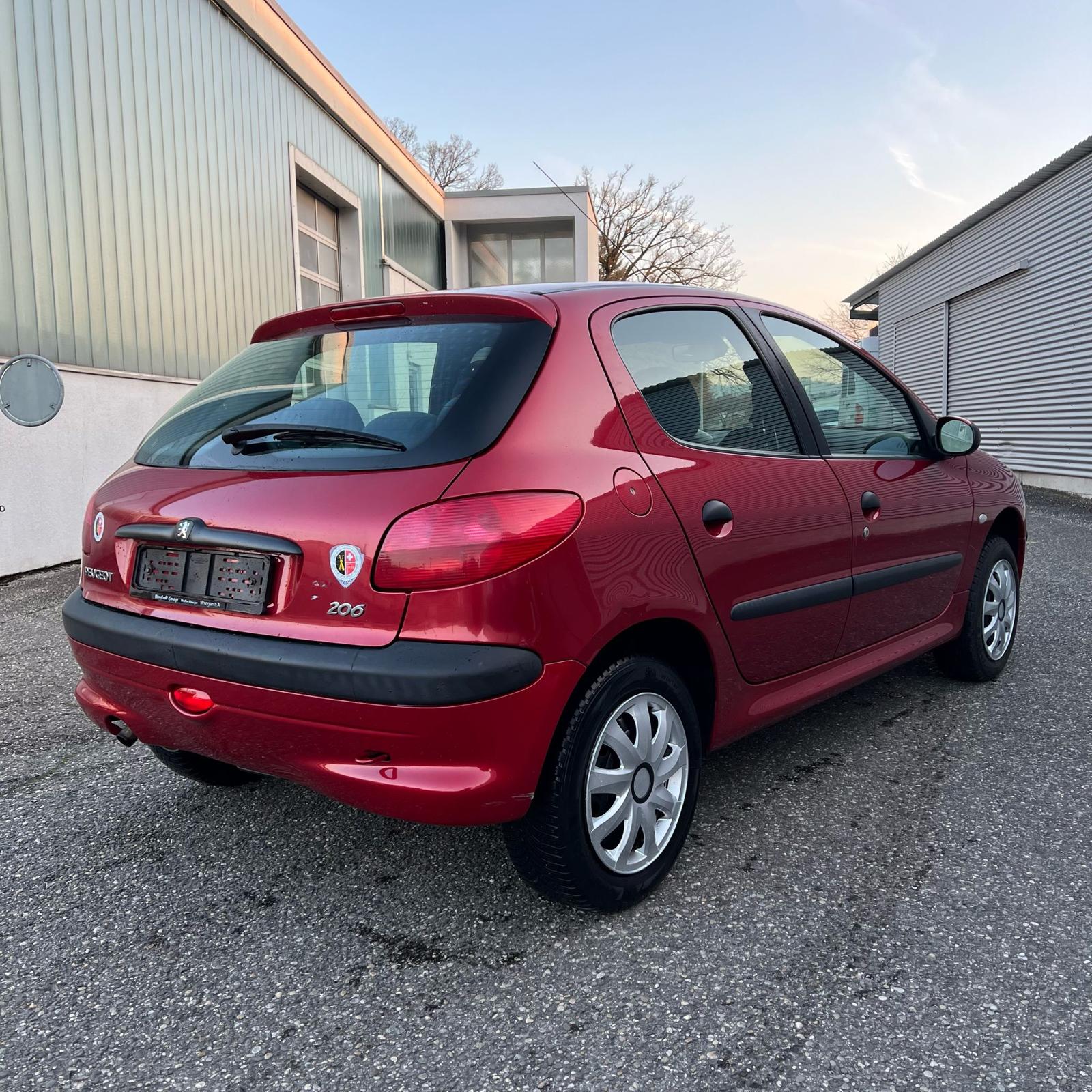 PEUGEOT 206 1.4 XT-image-4