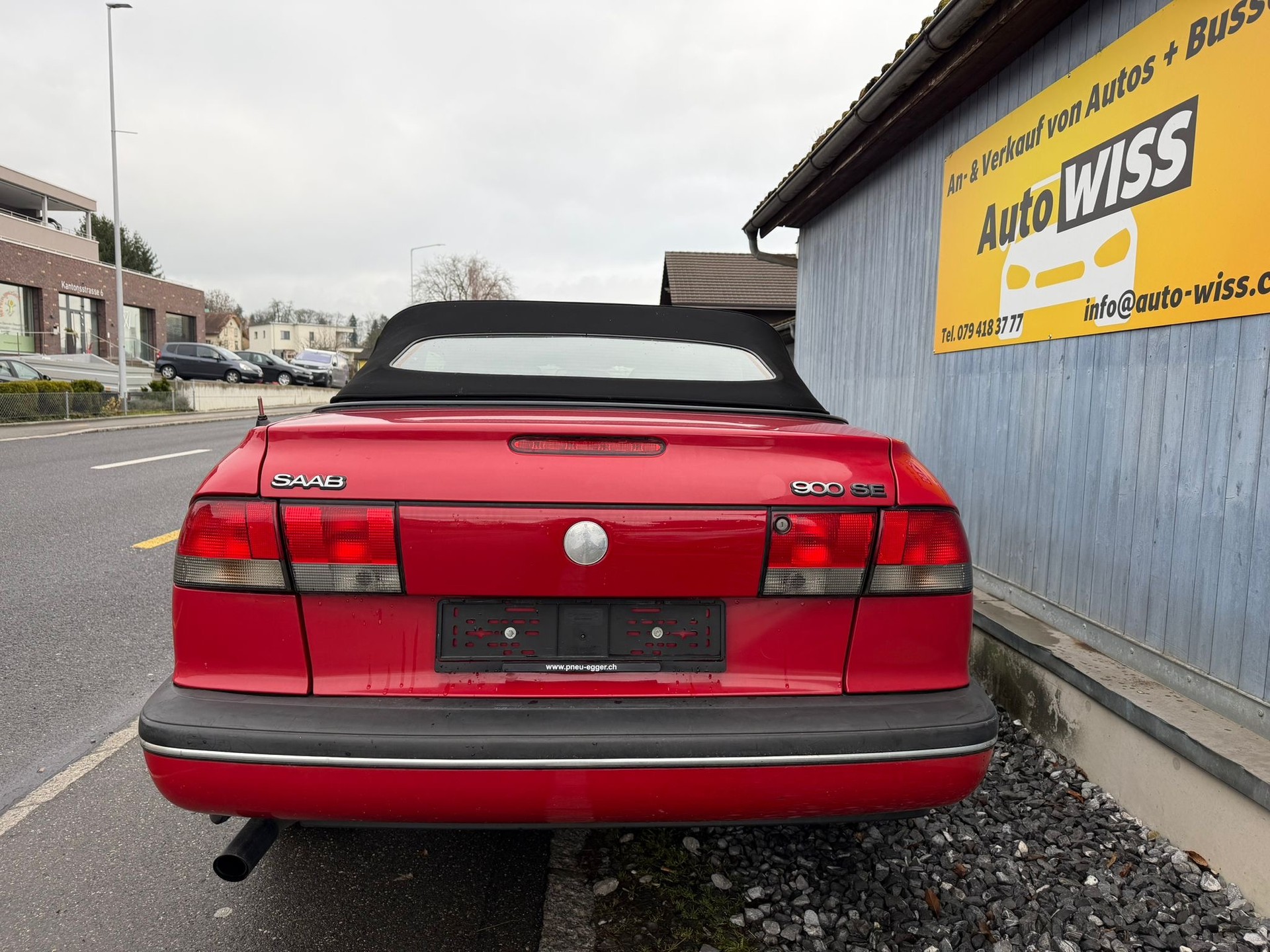 SAAB 900 SE 2.3i-16-image-11