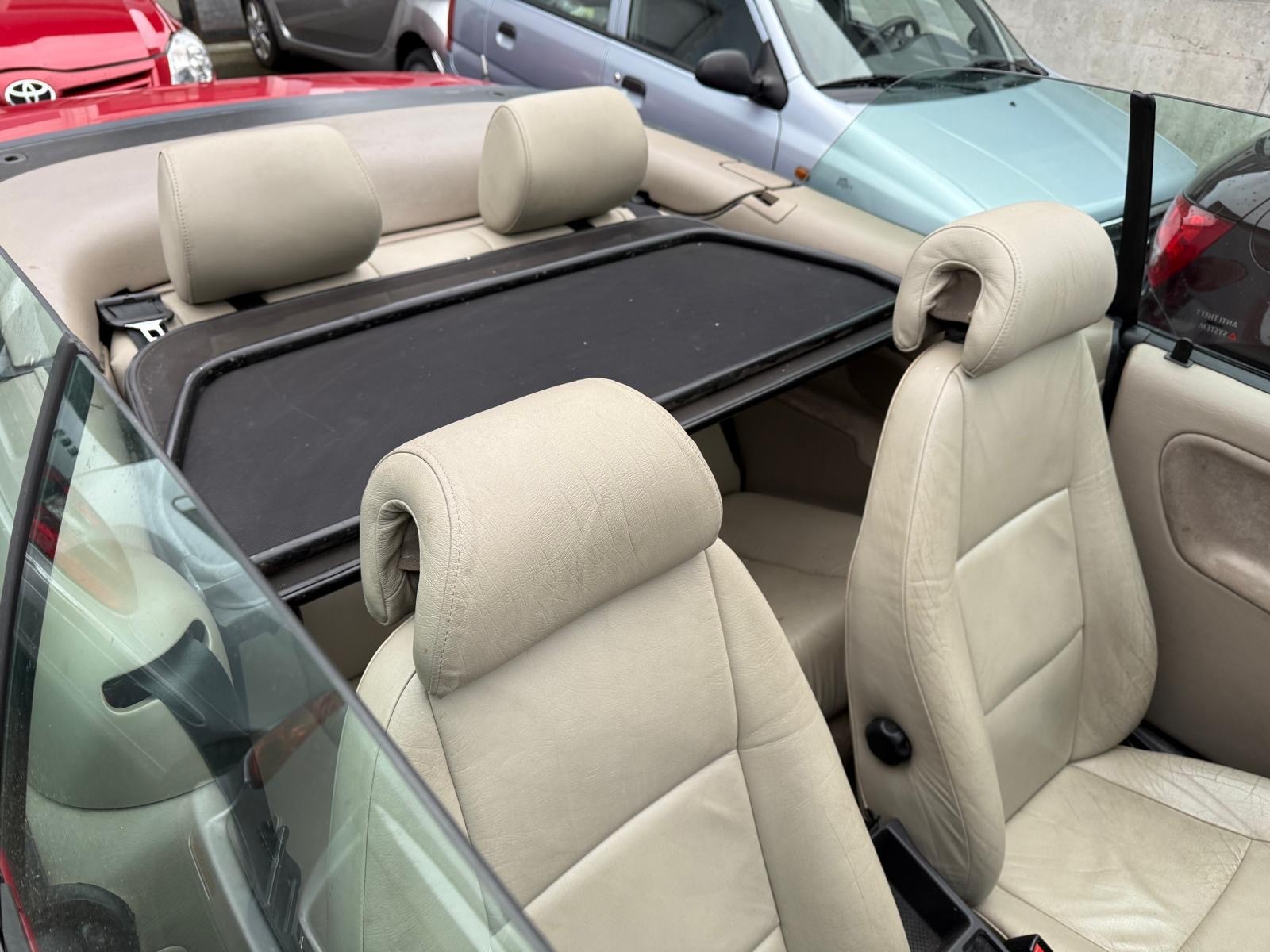 SAAB 900 SE 2.3i-16-image-7