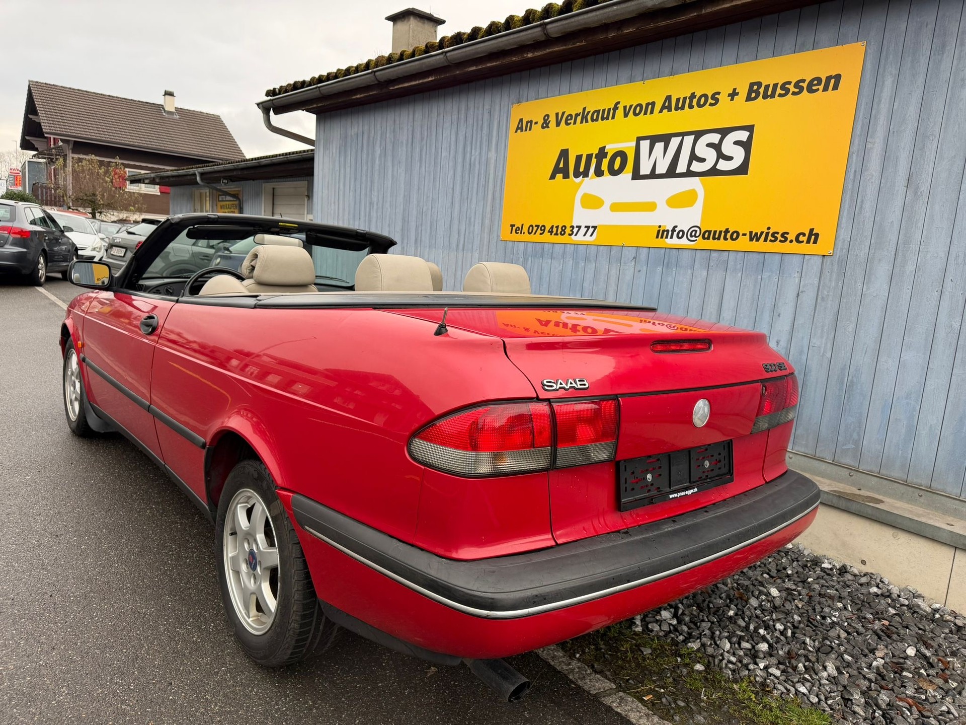 SAAB 900 SE 2.3i-16-image-34