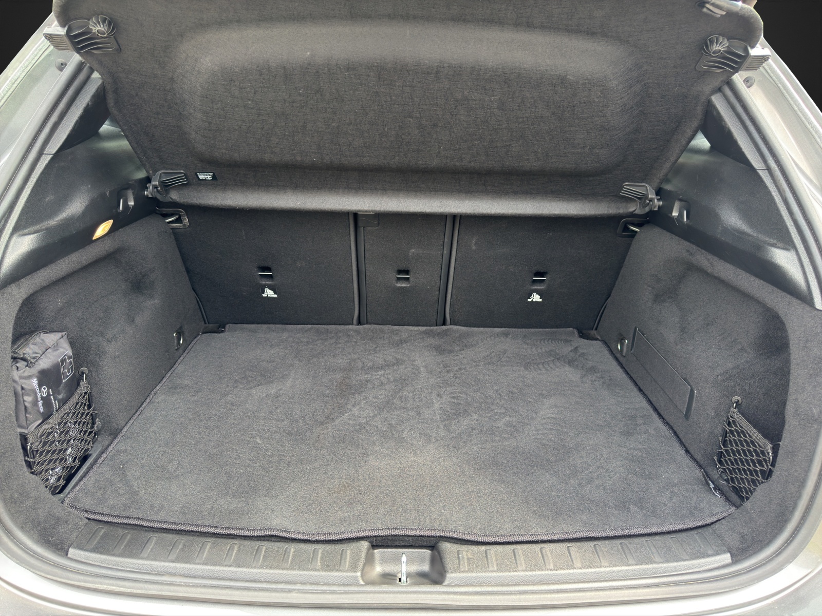 MERCEDES-BENZ GLA 220d 4Matic 8G-DCT-image-8