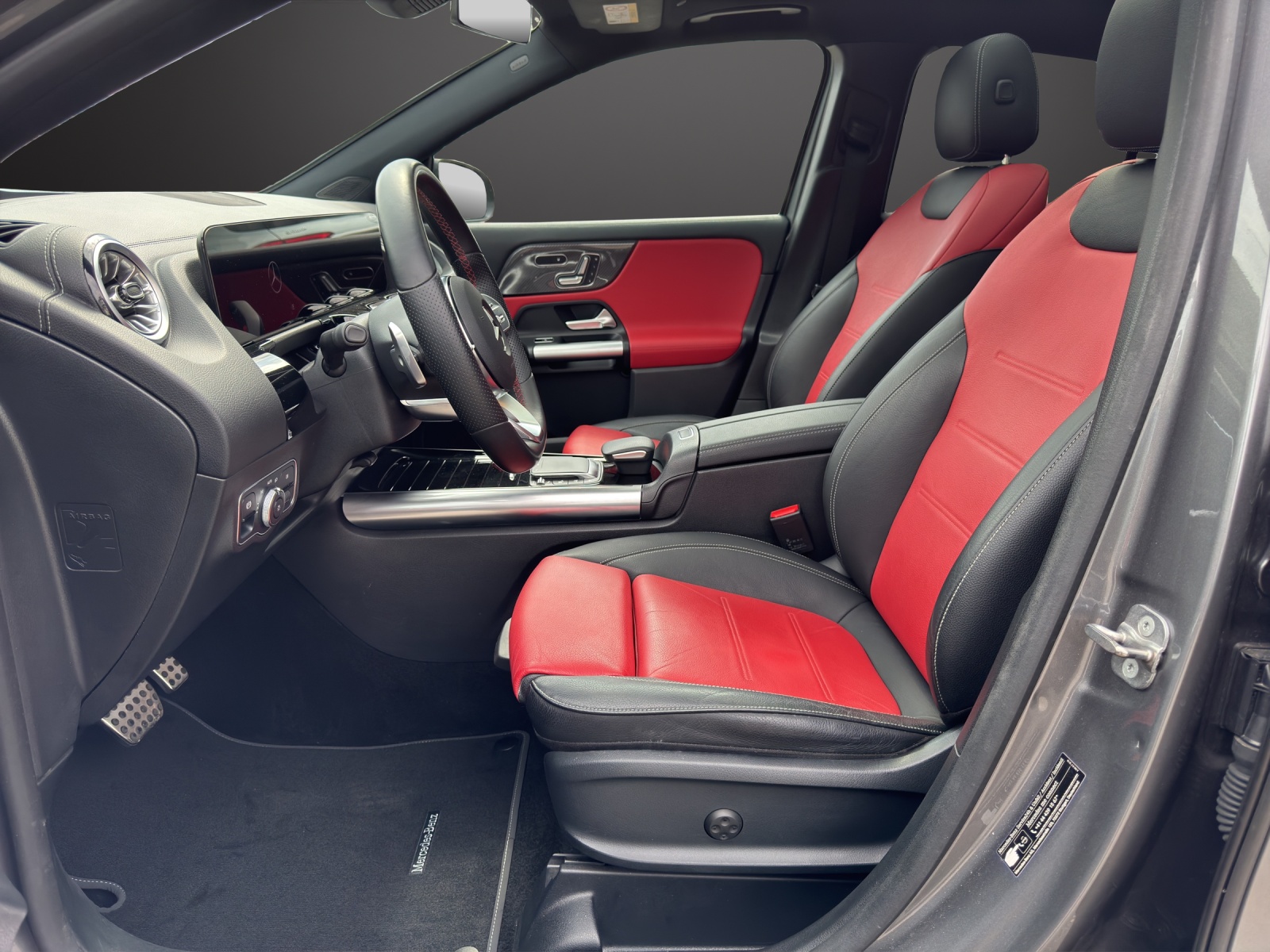 MERCEDES-BENZ GLA 220d 4Matic 8G-DCT-image-9
