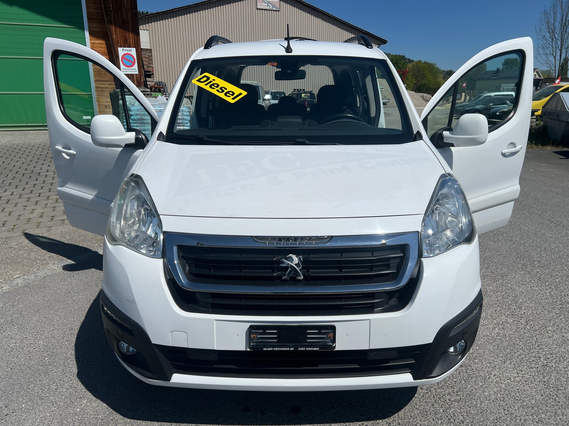PEUGEOT Partner 1.6 BlueHDi Outdoor-image-6