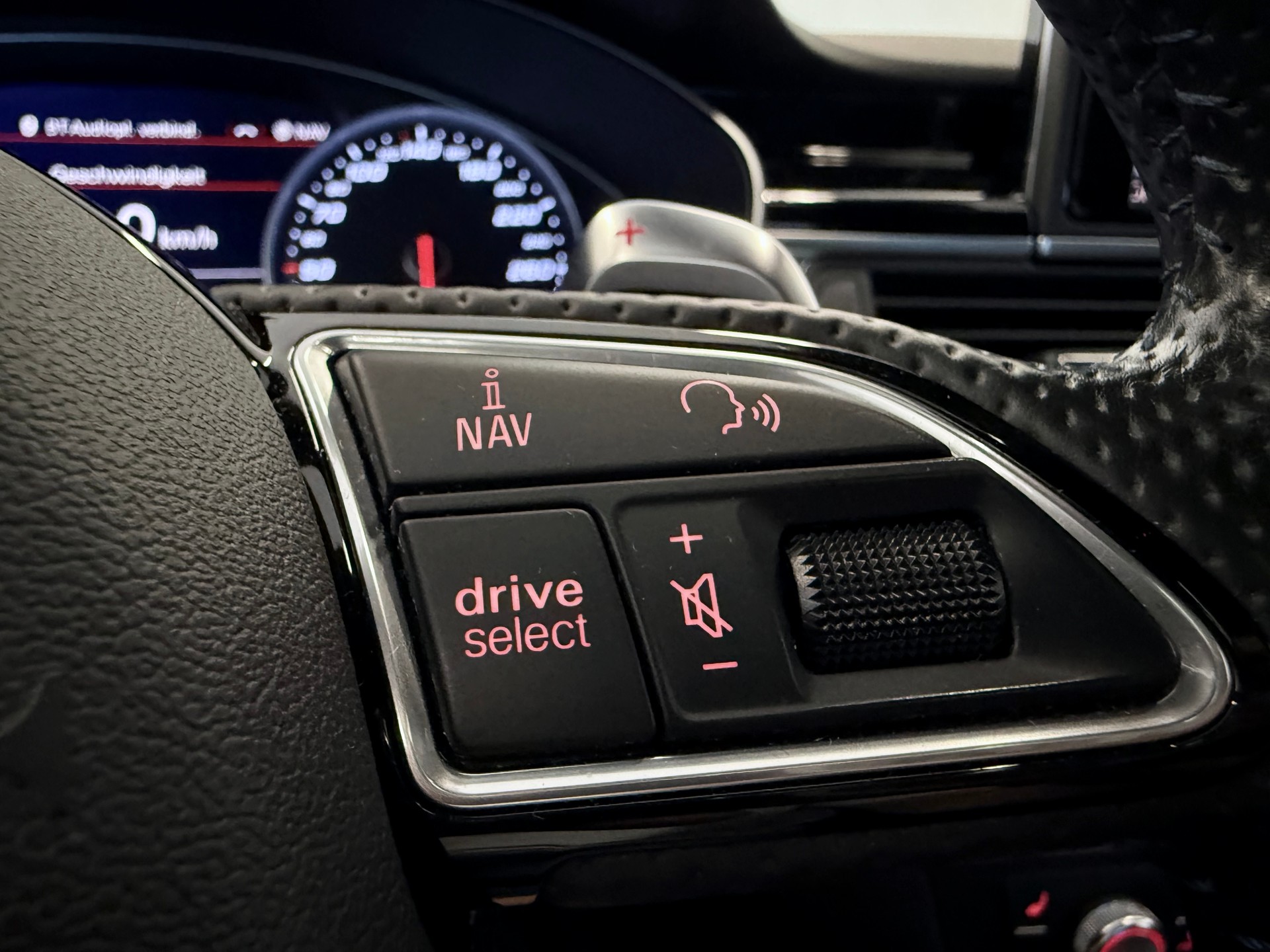 AUDI RS6 Avant 4.0 TFSI V8 performance "Gepfeffert "quattro "Nardo"-image-25