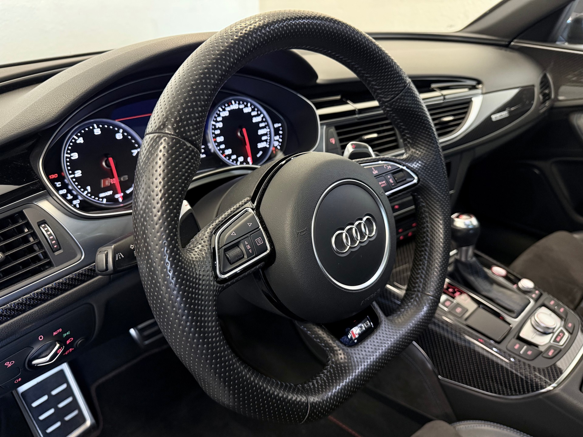 AUDI RS6 Avant 4.0 TFSI V8 performance "Gepfeffert "quattro "Nardo"-image-14