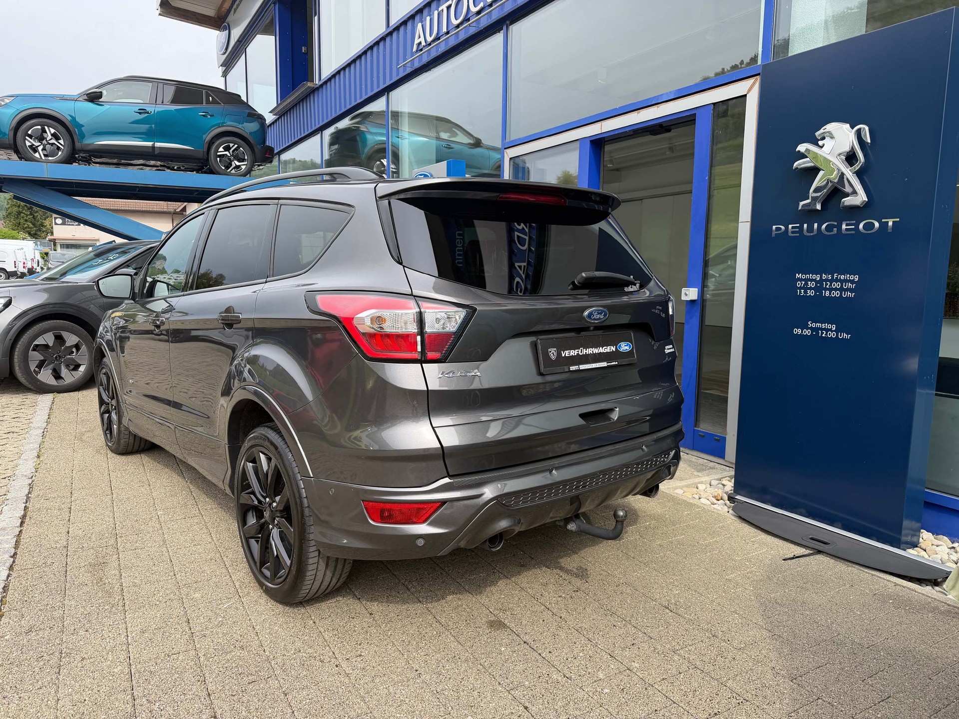FORD Kuga 2.0 TDCi 180 ST-Line 2.100kg Anhängelast-image-2
