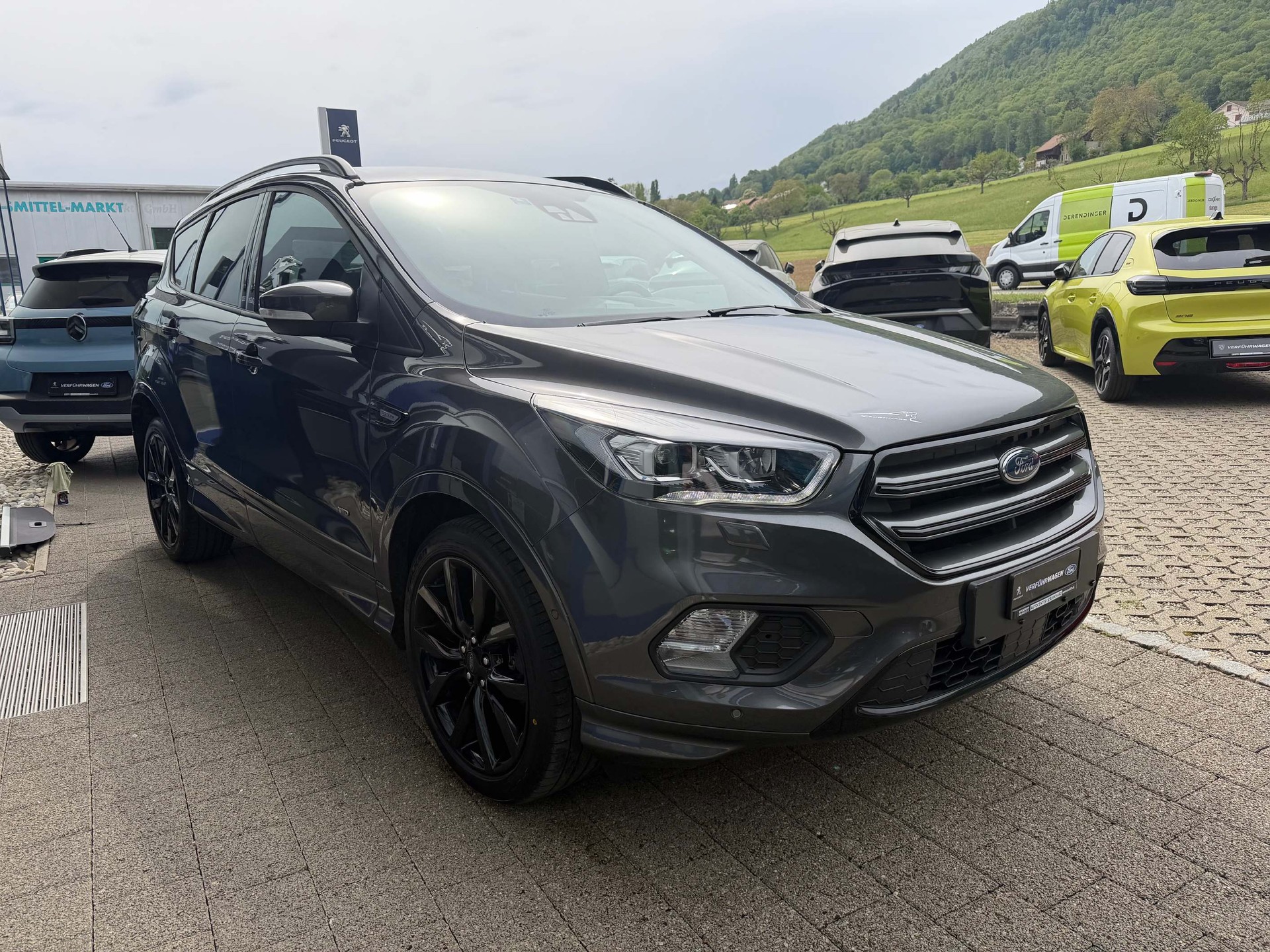 FORD Kuga 2.0 TDCi 180 ST-Line 2.100kg Anhängelast-image-3