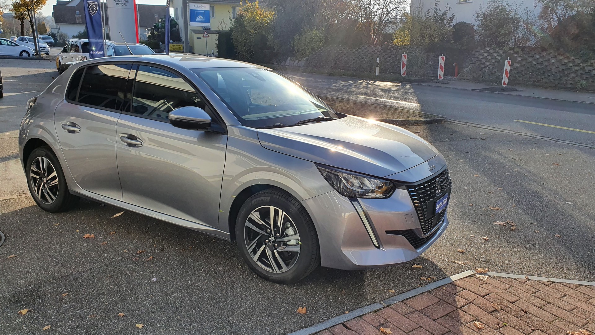 PEUGEOT 208 1.2 GS Sport-image-10