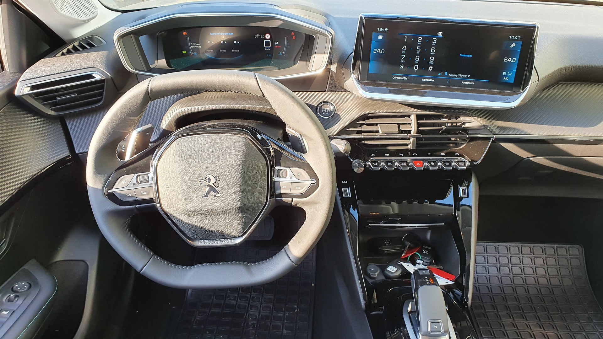 PEUGEOT 208 1.2 GS Sport-image-12