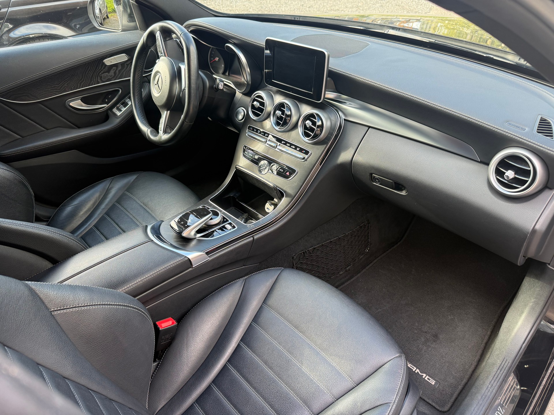 MERCEDES-BENZ C 200 AMG Line 7G-Tronic-image-9