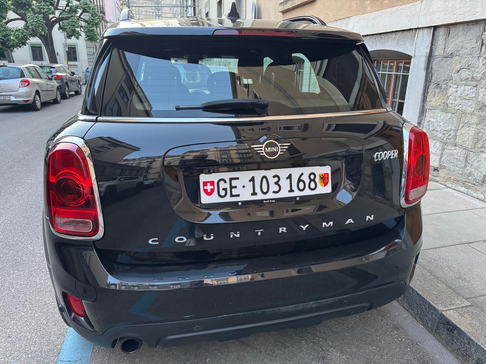 MINI 2.0i Cooper S SAG ALL4-image-2