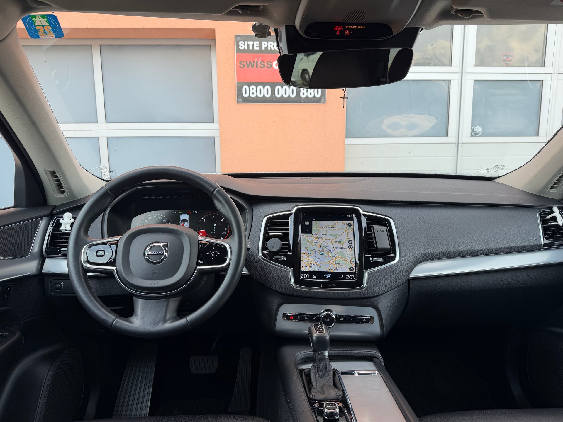 VOLVO XC90 D5 AWD Momentum Geartronic-image-8